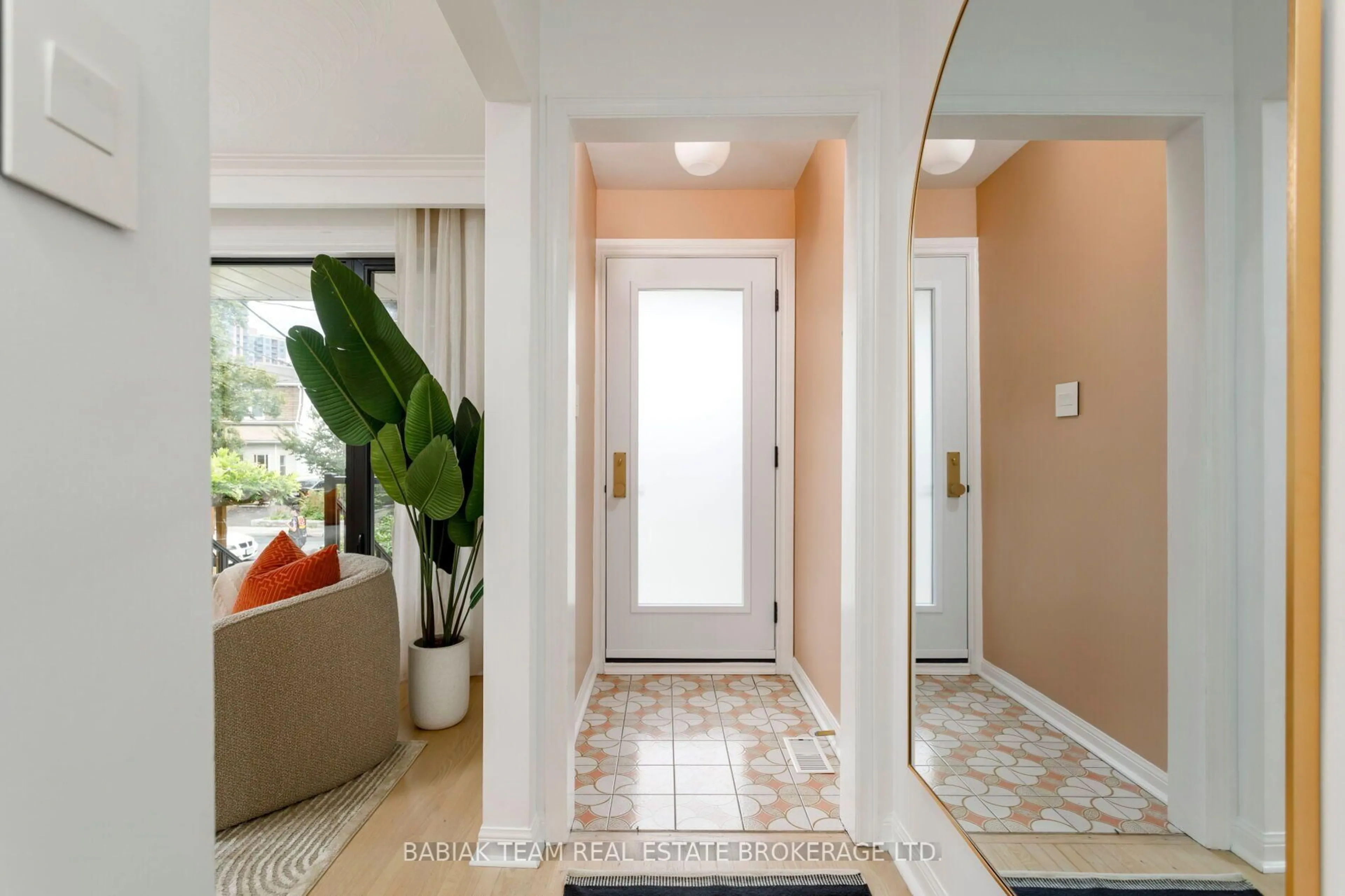 Indoor entryway for 220 Medland St, Toronto Ontario M6P 2N7