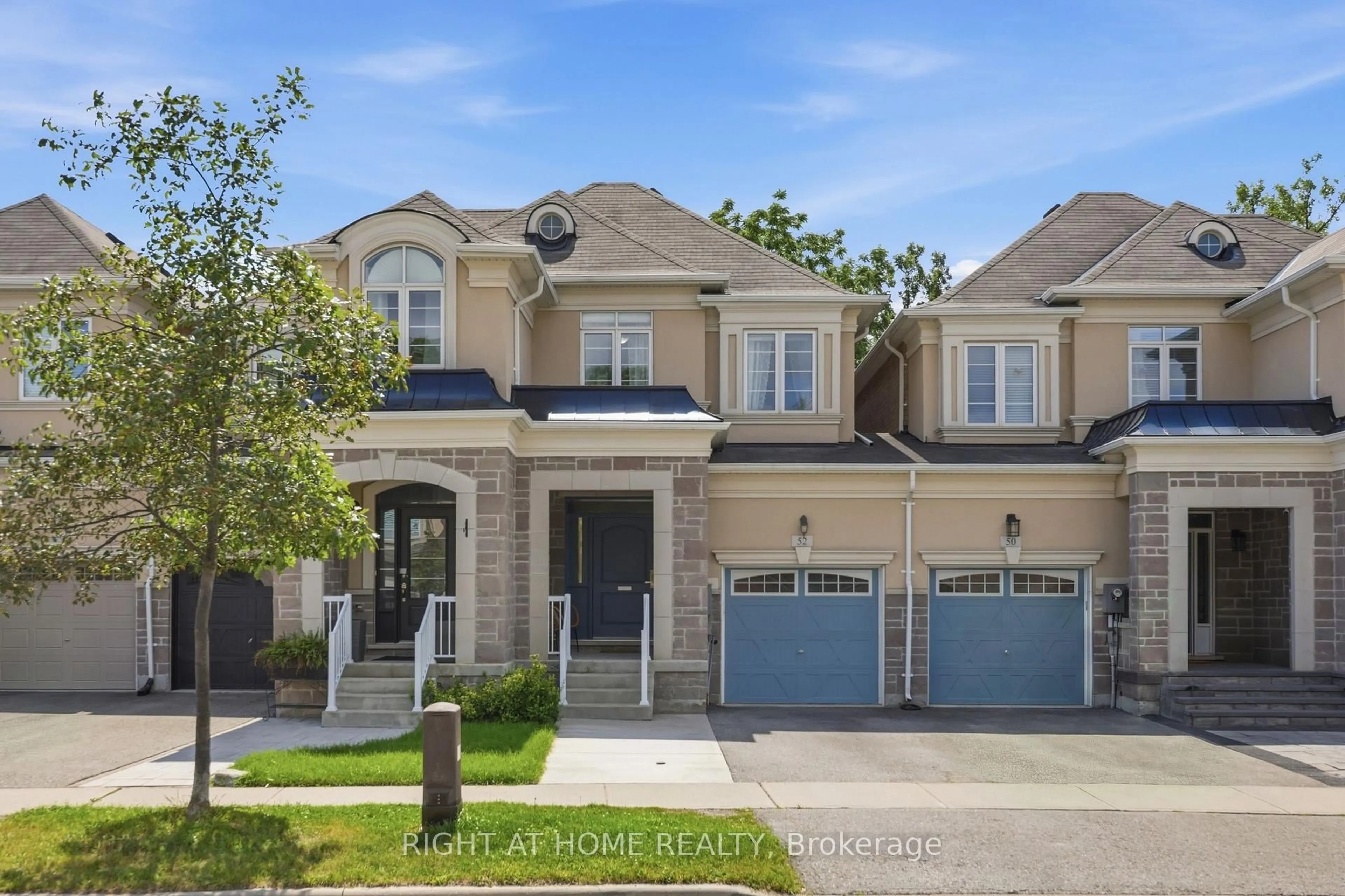 Home with brick exterior material, street for 52 Upper Canada Crt, Halton Hills Ontario L7G 0L1