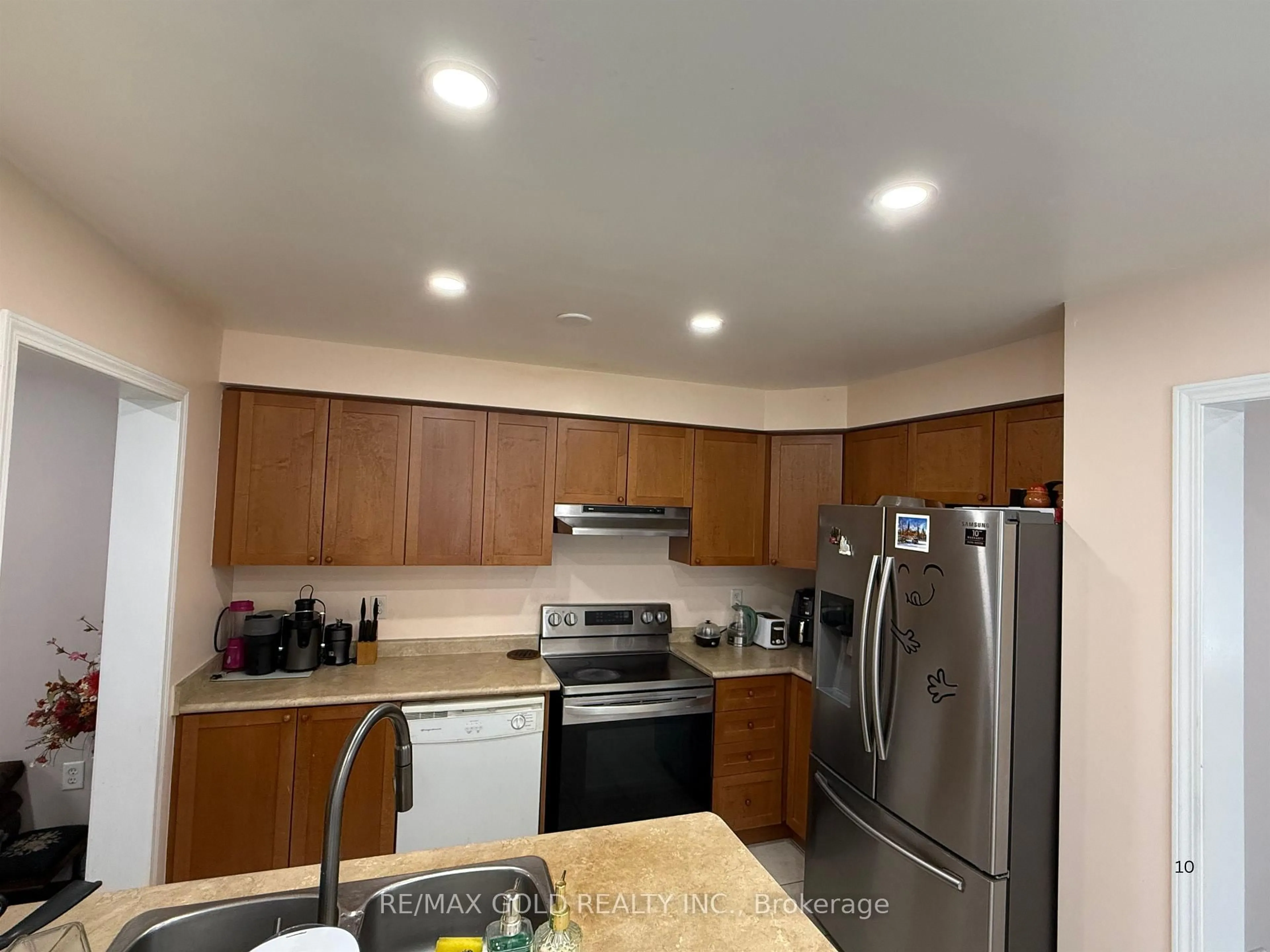 Unknown for 13 Eastway St, Brampton Ontario L6S 6L5