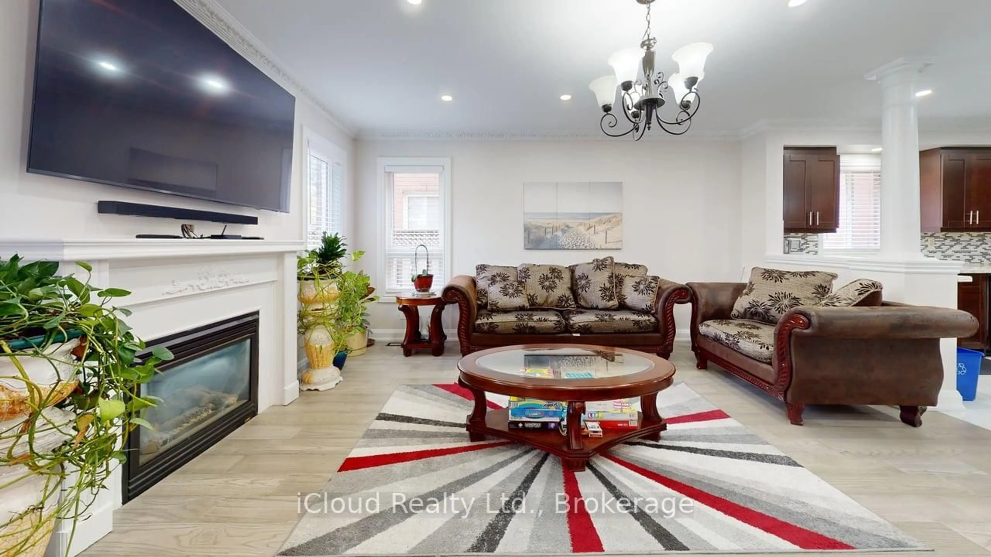 Living room with furniture, unknown for 71 Tufton Cres, Brampton Ontario L7A 3J2