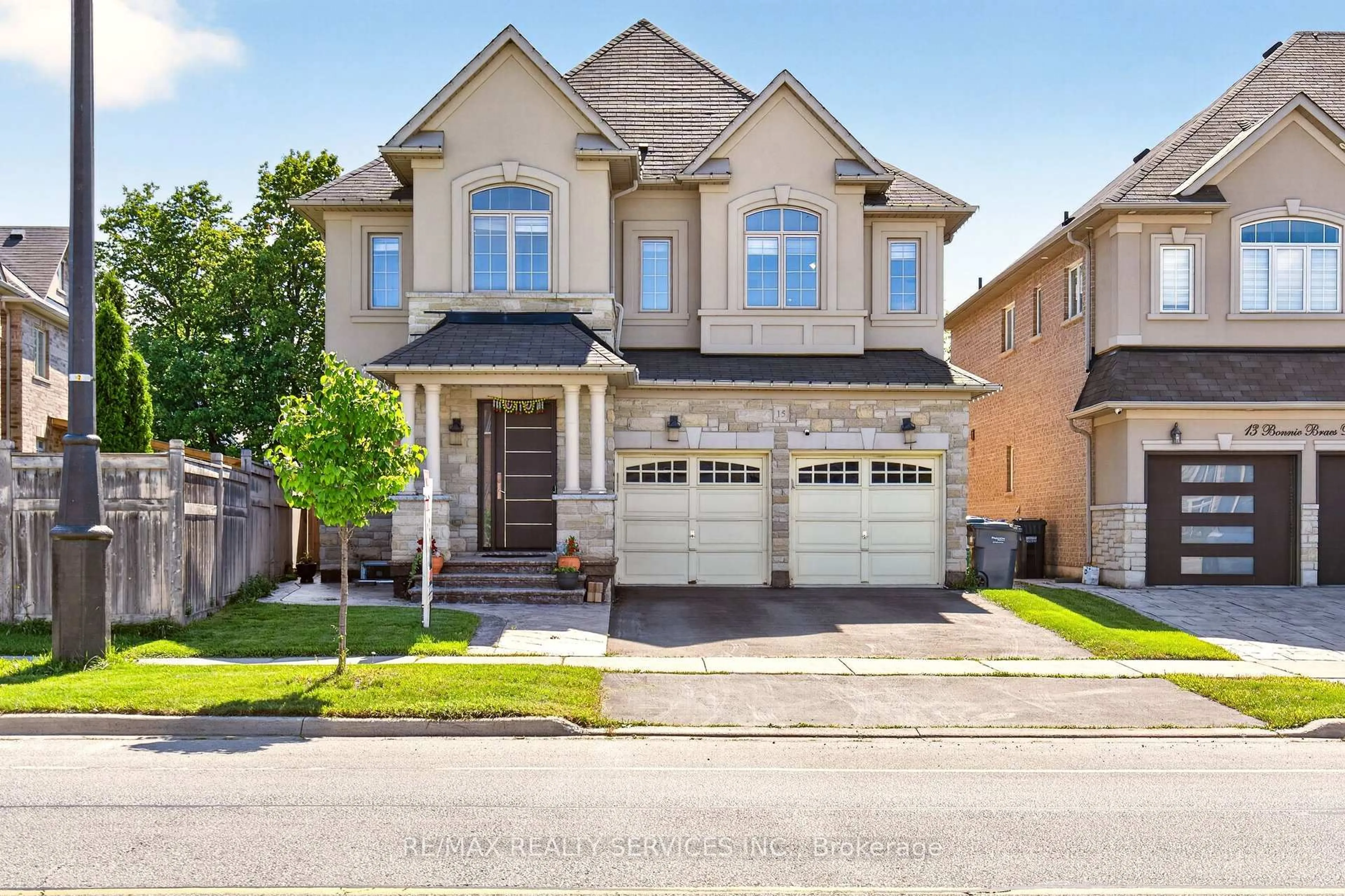 Home with brick exterior material, street for 15 Bonnie Braes Dr, Brampton Ontario L6Y 0X5
