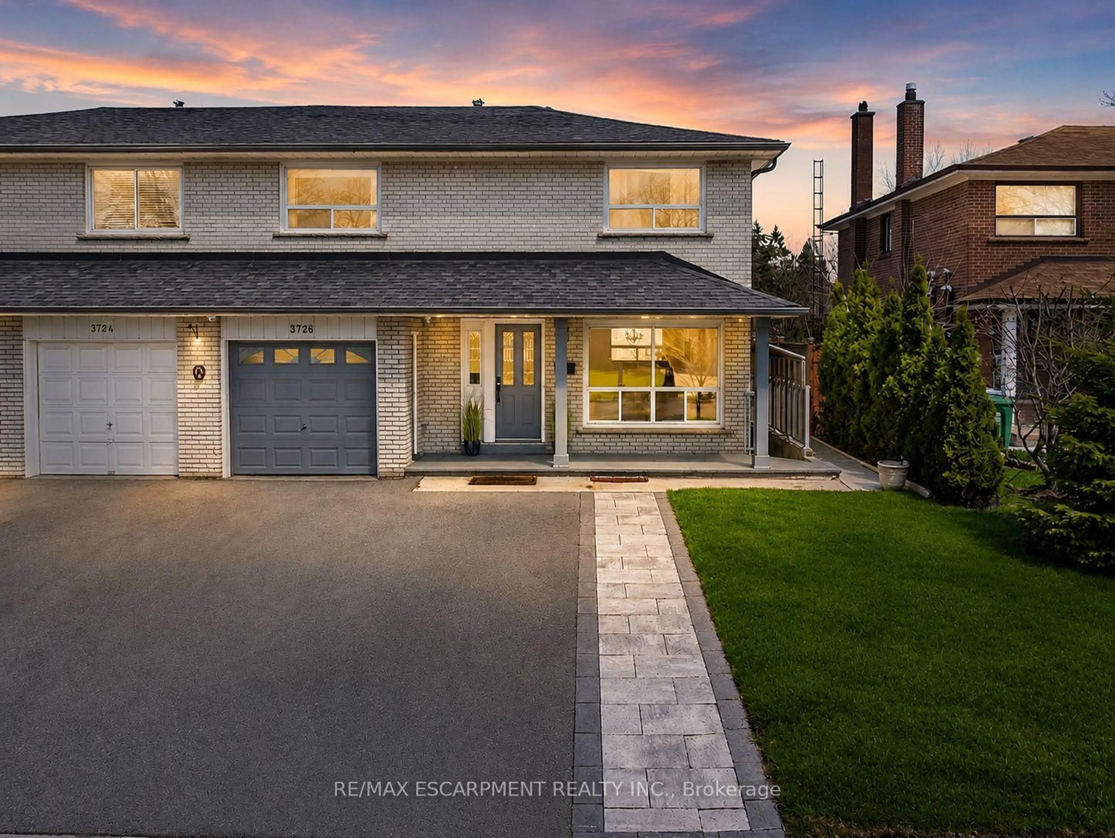 Home with brick exterior material, street for 3726 Holden Cres, Mississauga Ontario L5A 2V8