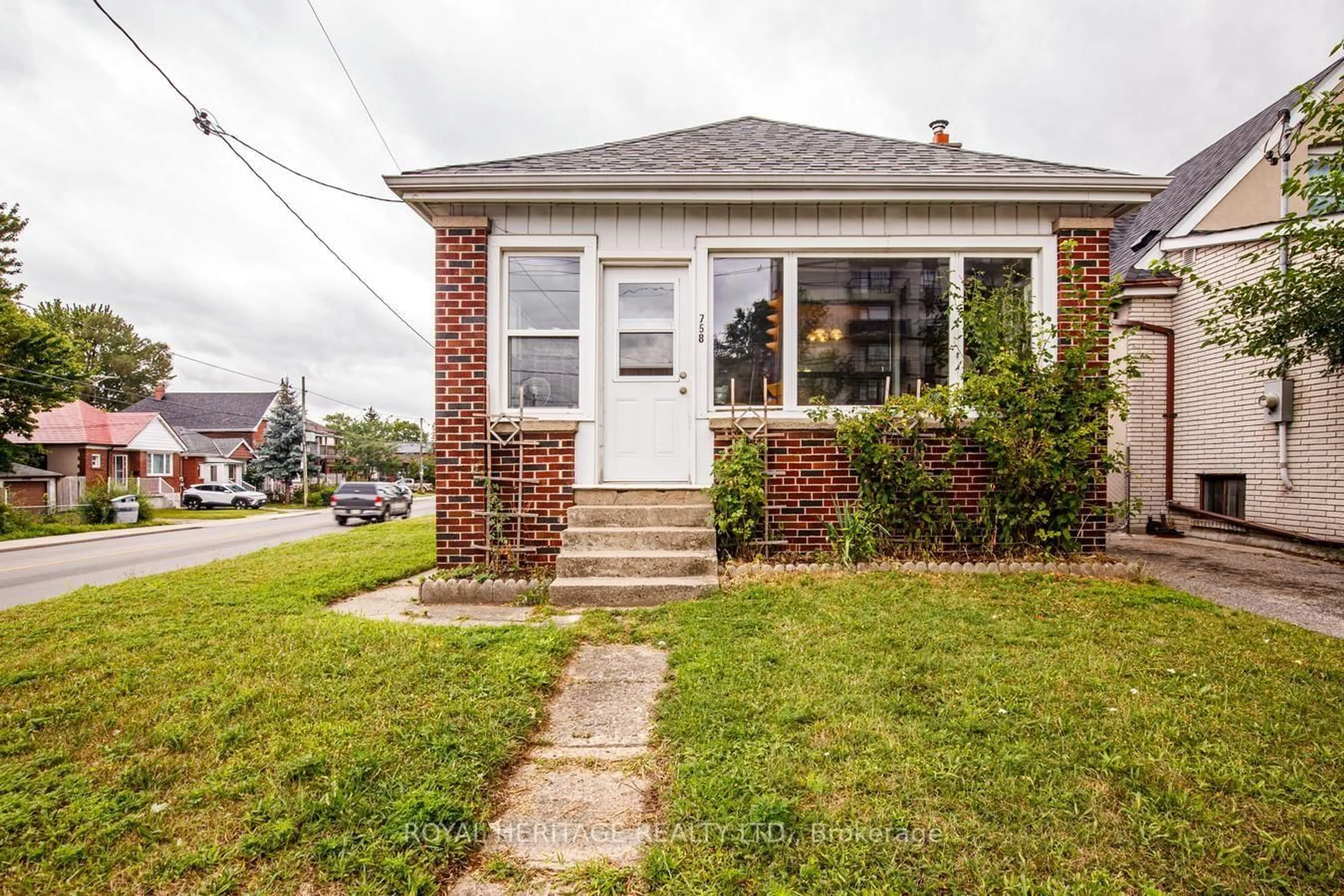 Home with brick exterior material, street for 758 Jane St, Toronto Ontario M6N 4B9
