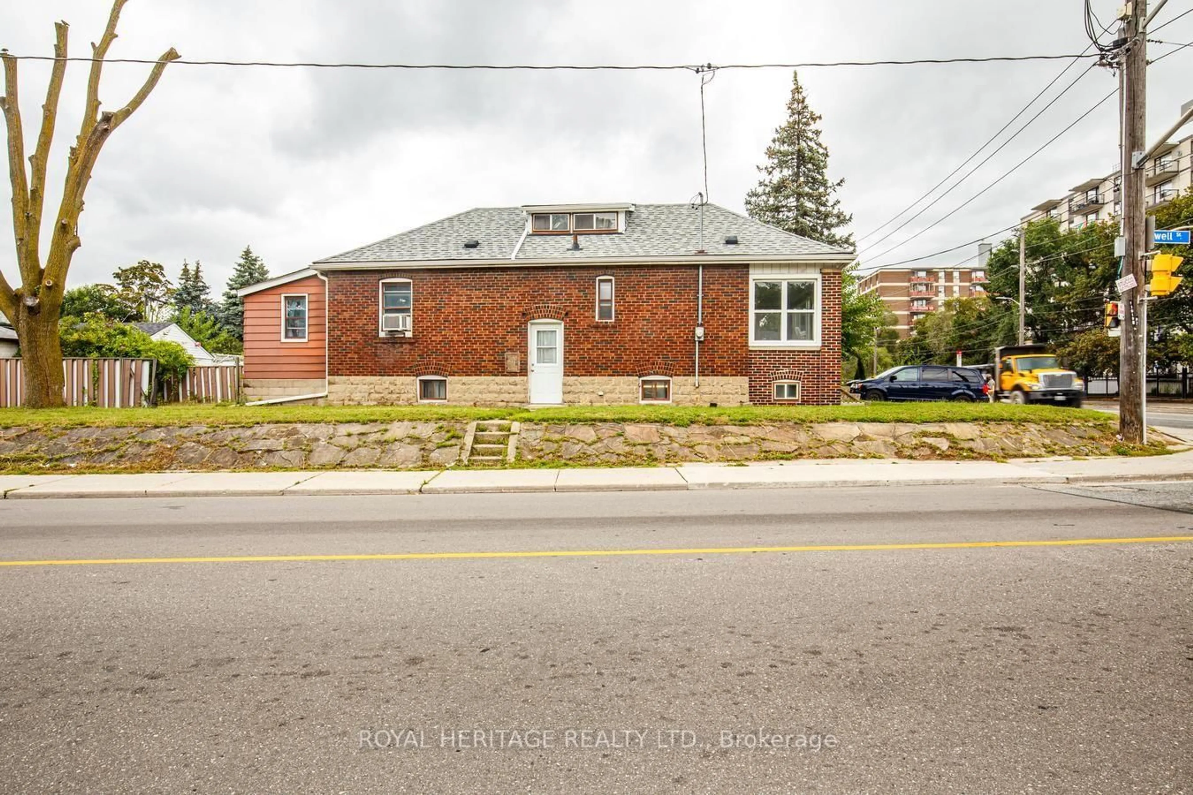 Home with brick exterior material, street for 758 Jane St, Toronto Ontario M6N 4B9