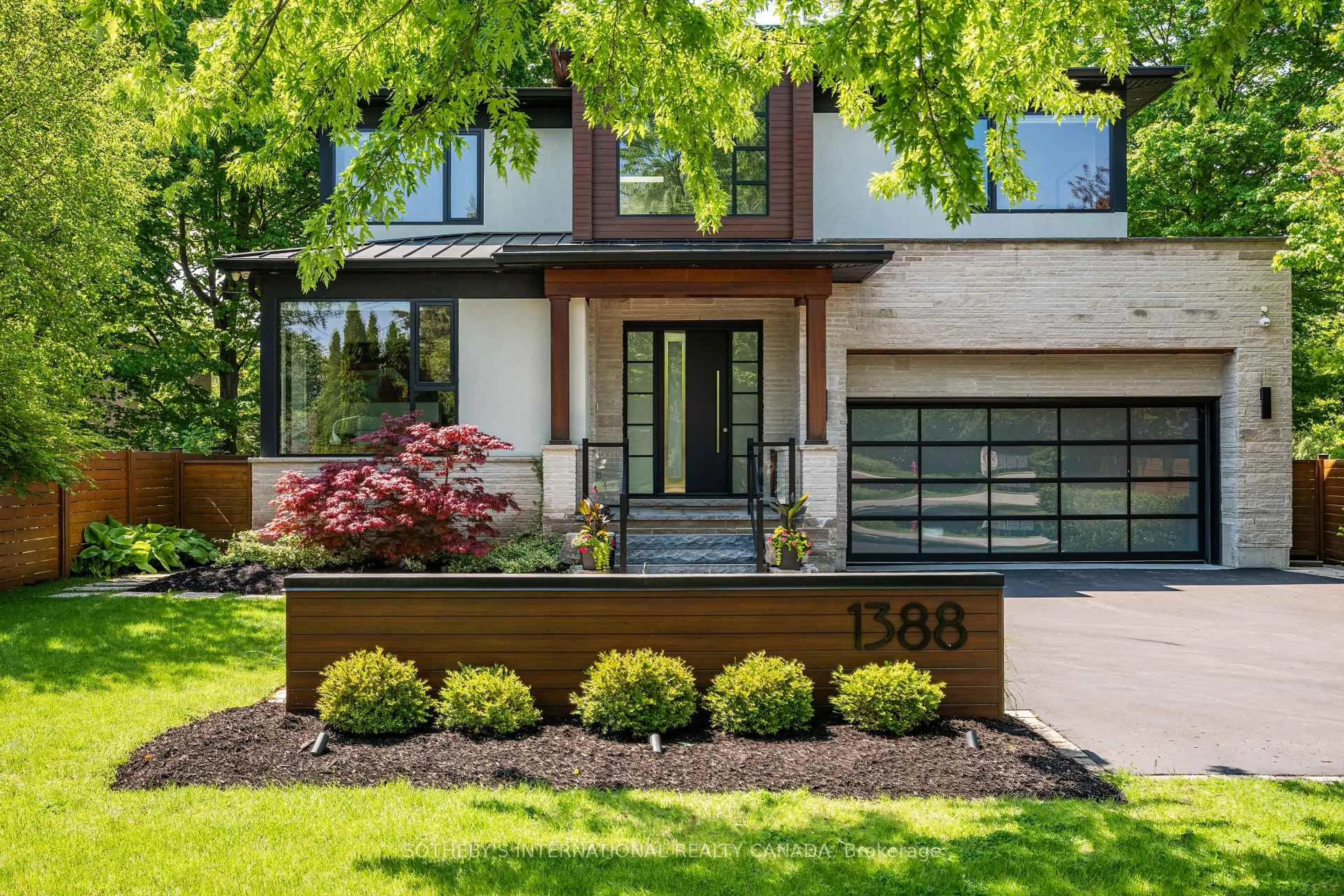 Home with brick exterior material, street for 1388 Acton Cres, Oakville Ontario L6J 2S5