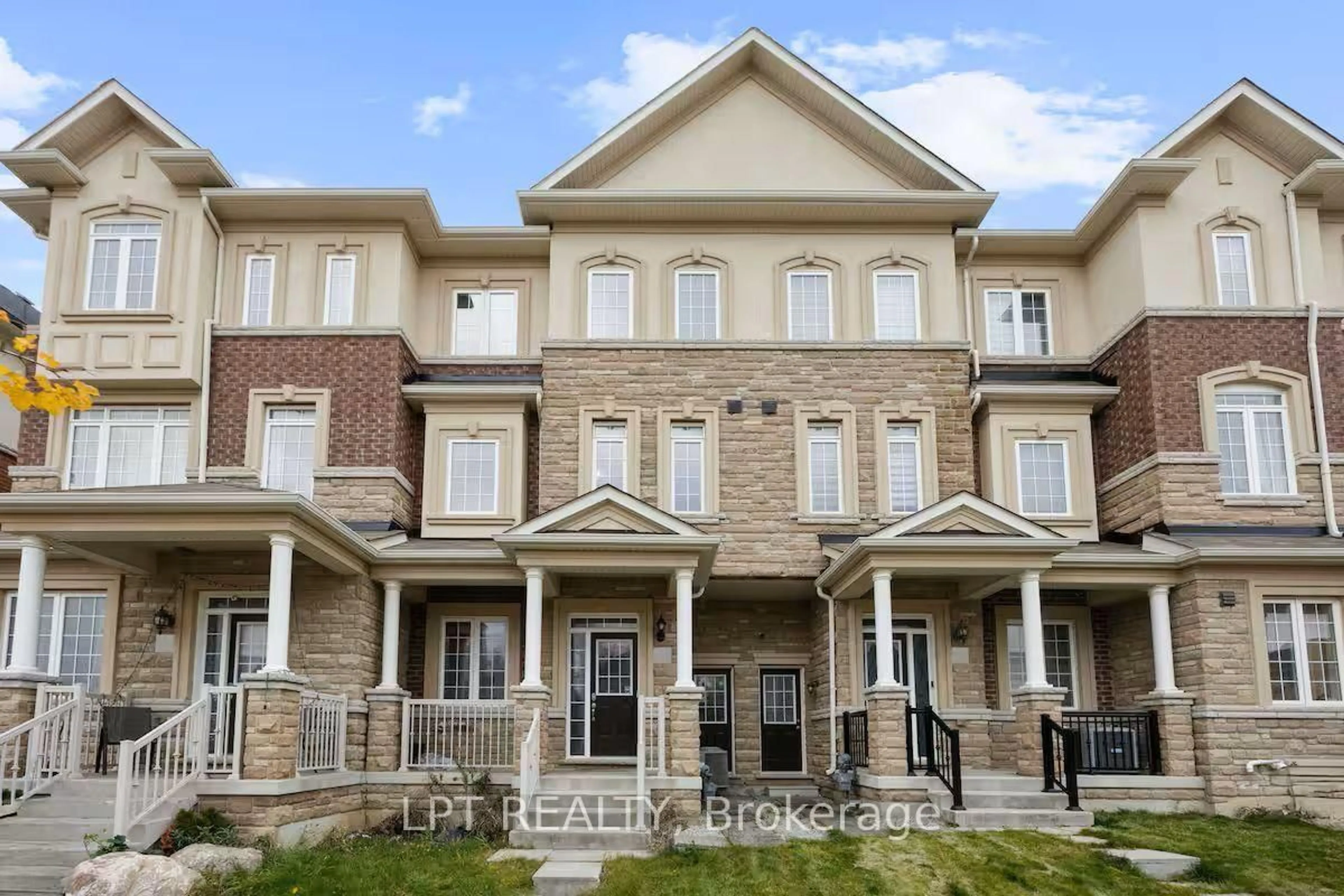 Home with brick exterior material, building for 341 Remembrance Rd, Brampton Ontario L7A 4X5