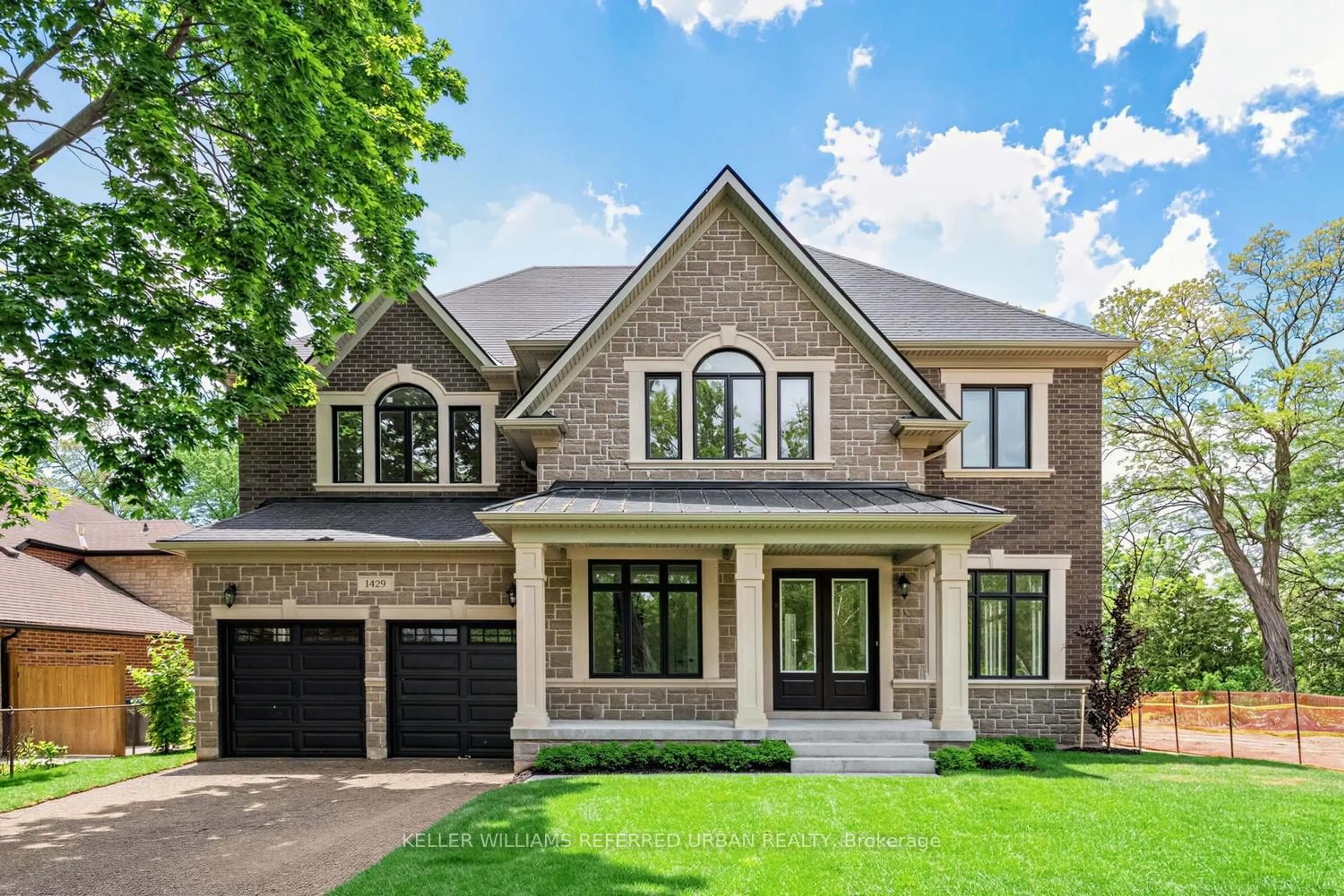 Home with brick exterior material, street for 1429 Dundas Cres, Mississauga Ontario L5C 1E8