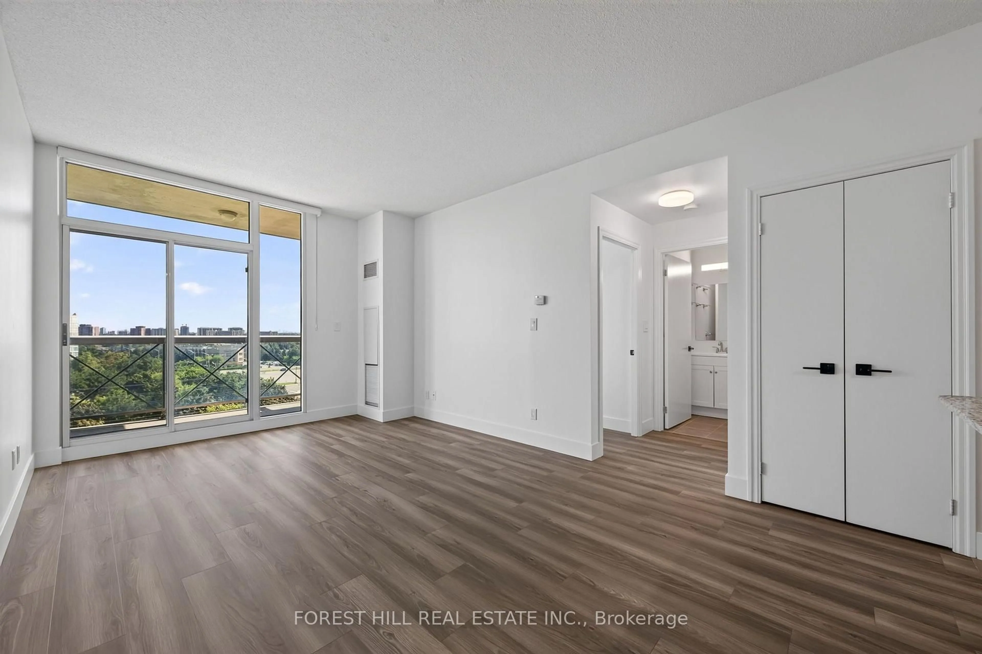 A pic of a room for 1359 Rathburn Rd #804, Mississauga Ontario L4W 5P7