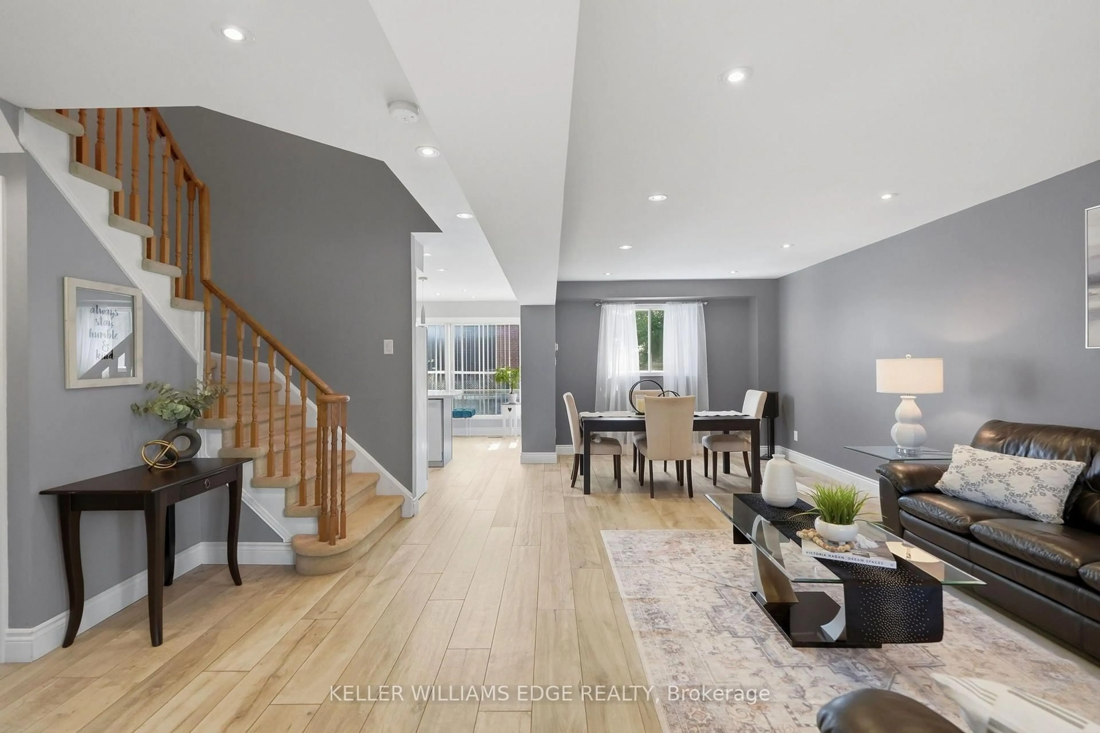 Unknown for 2055 Hunters Wood Dr, Burlington Ontario L7M 2T9