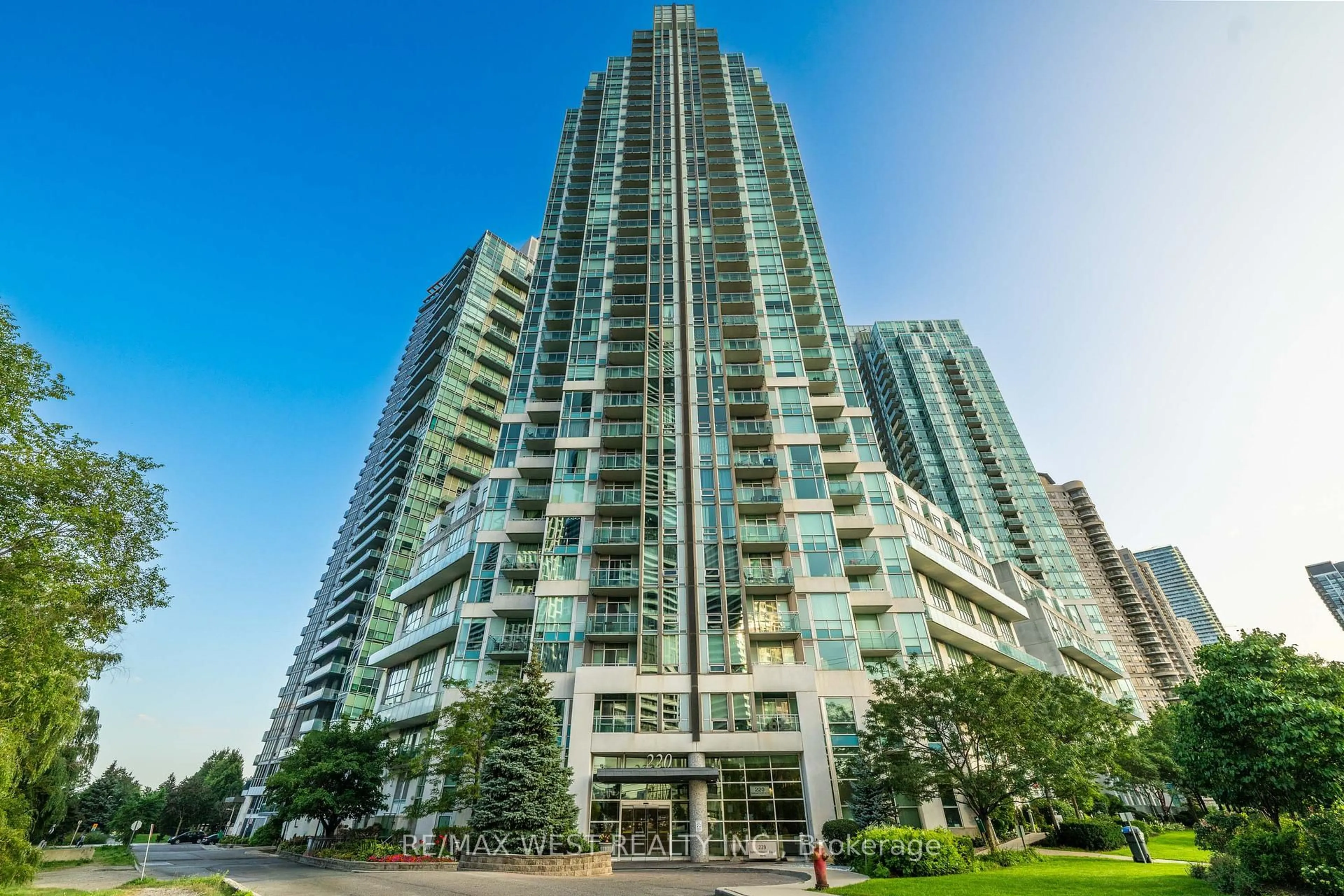 Unknown for 220 Burnhamthorpe Rd #1710, Mississauga Ontario L5B 4N4