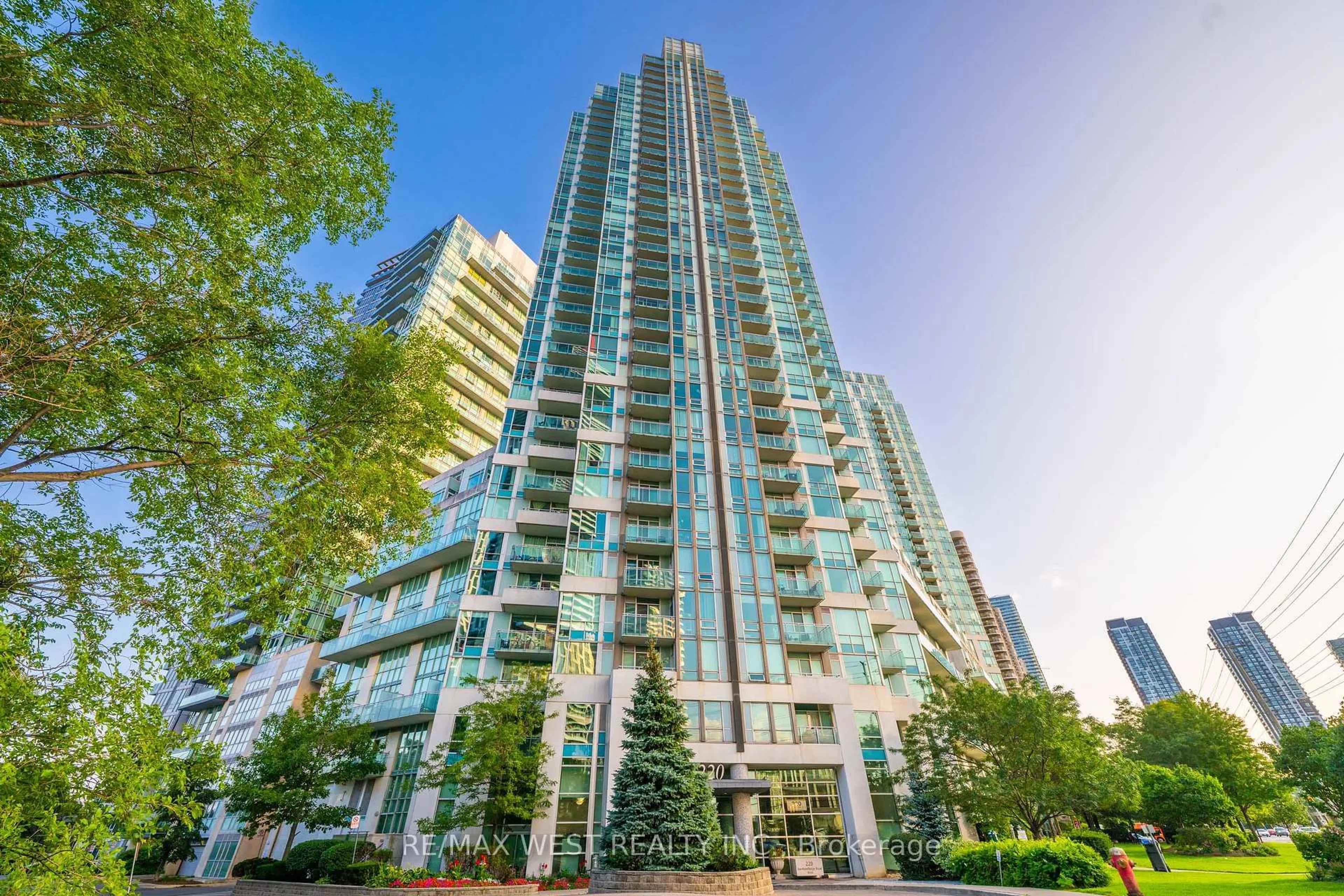 Unknown for 220 Burnhamthorpe Rd #1710, Mississauga Ontario L5B 4N4
