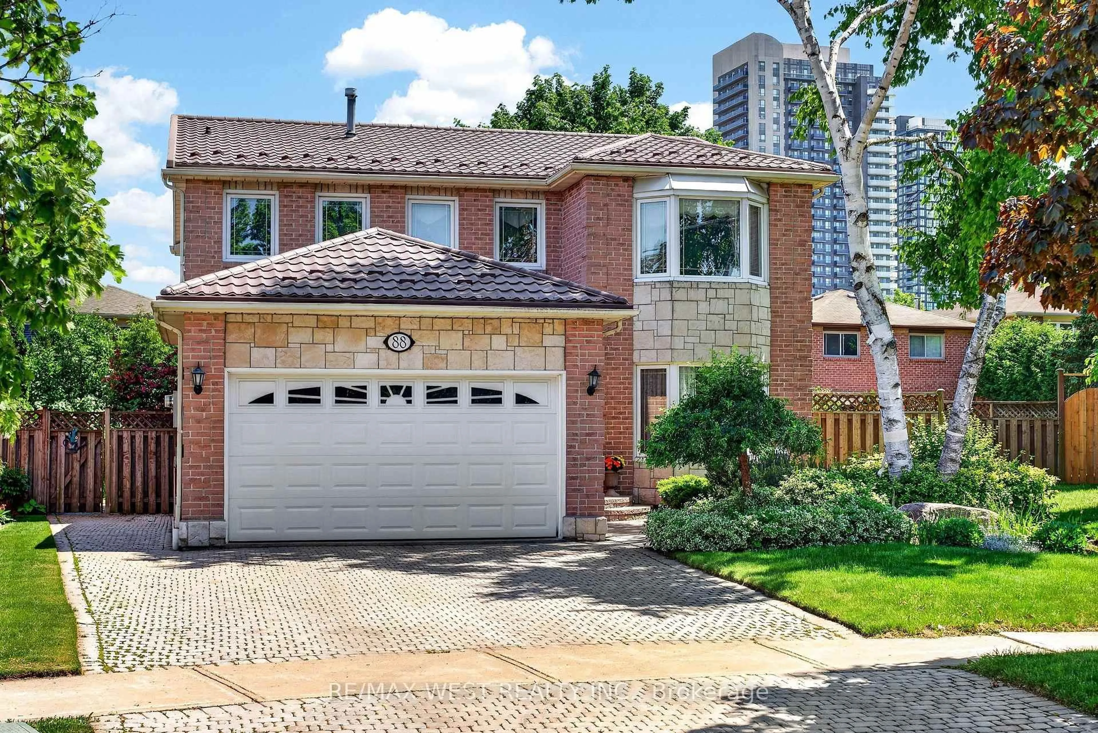Home with brick exterior material, street for 88 Palomino Dr, Mississauga Ontario L4Z 3H8
