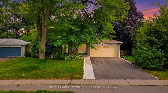2144 Rebecca St, Oakville 2