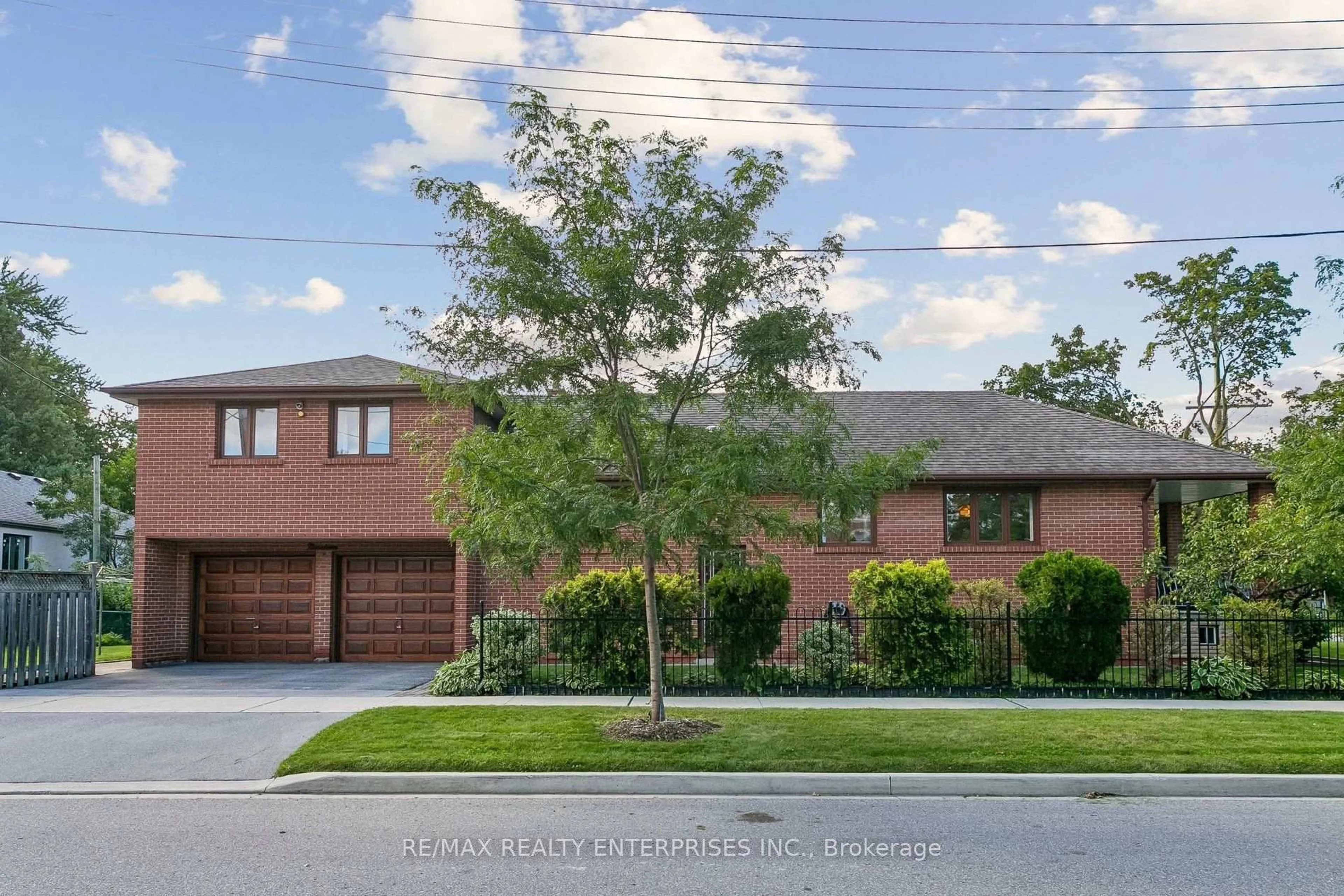 Home with brick exterior material, street for 19 Coules Crt, Toronto Ontario M8W 2N8