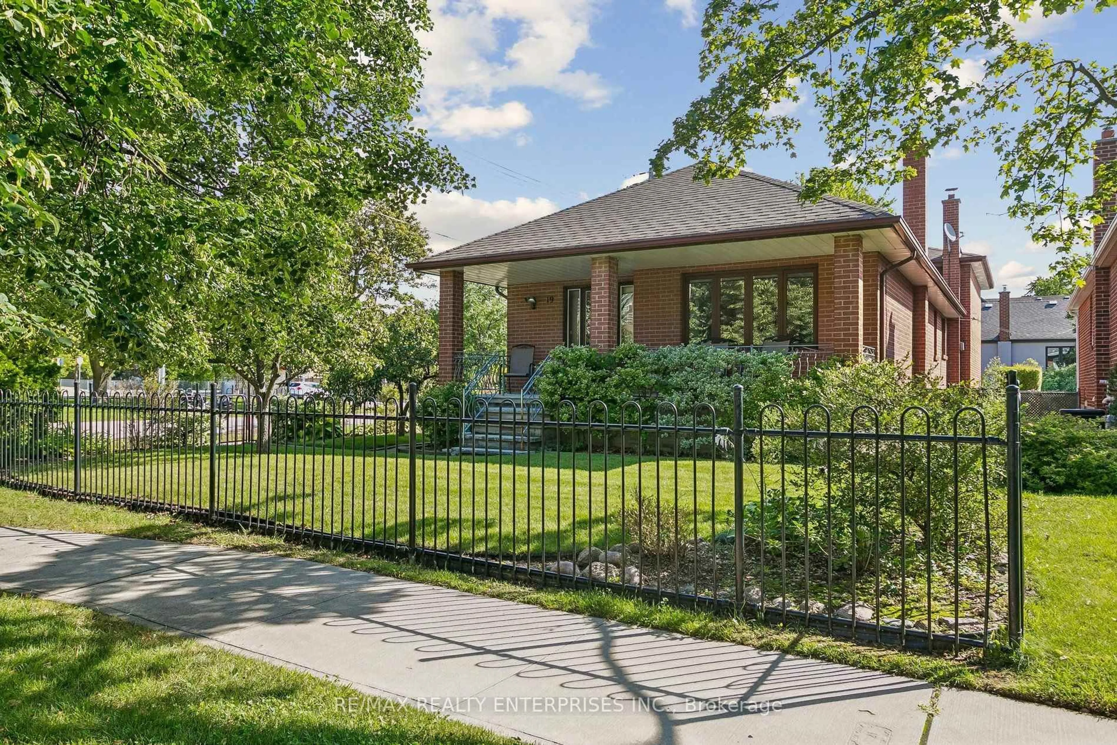 Home with brick exterior material, street for 19 Coules Crt, Toronto Ontario M8W 2N8