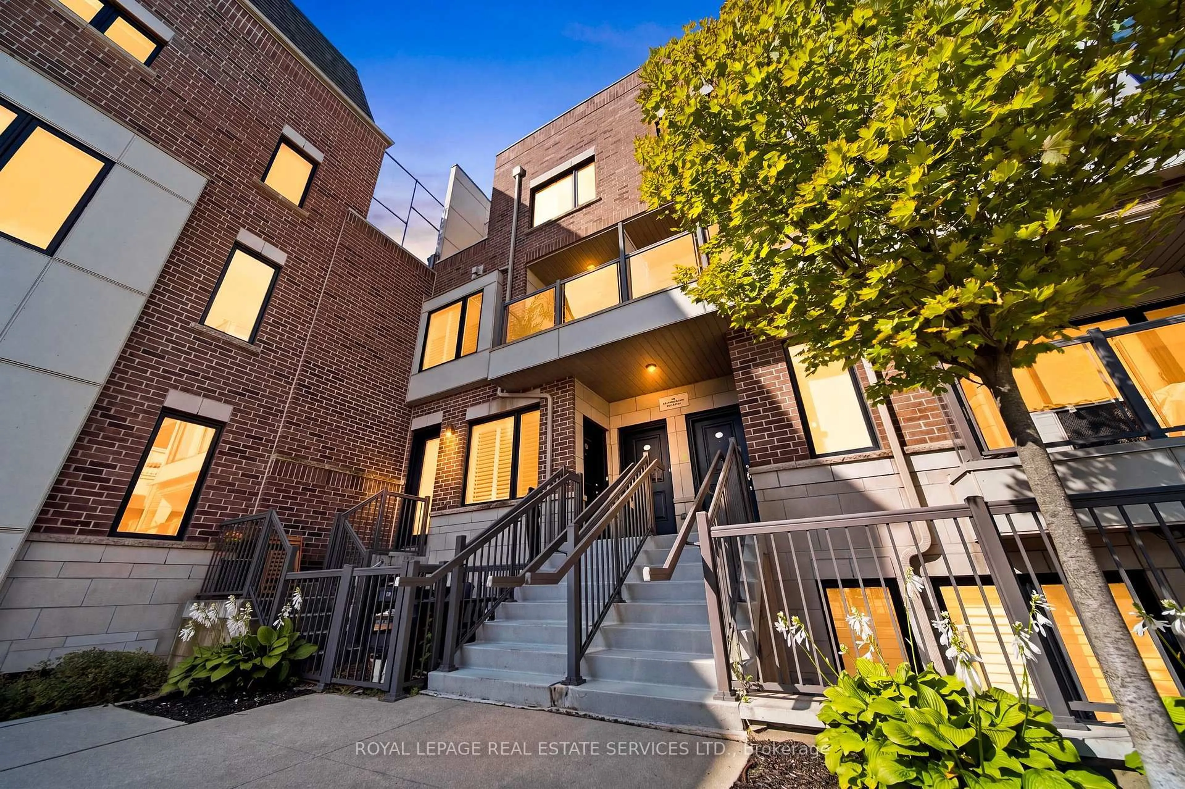 Home with brick exterior material, street for 8 Drummond St #402, Toronto Ontario M8V 1Y8