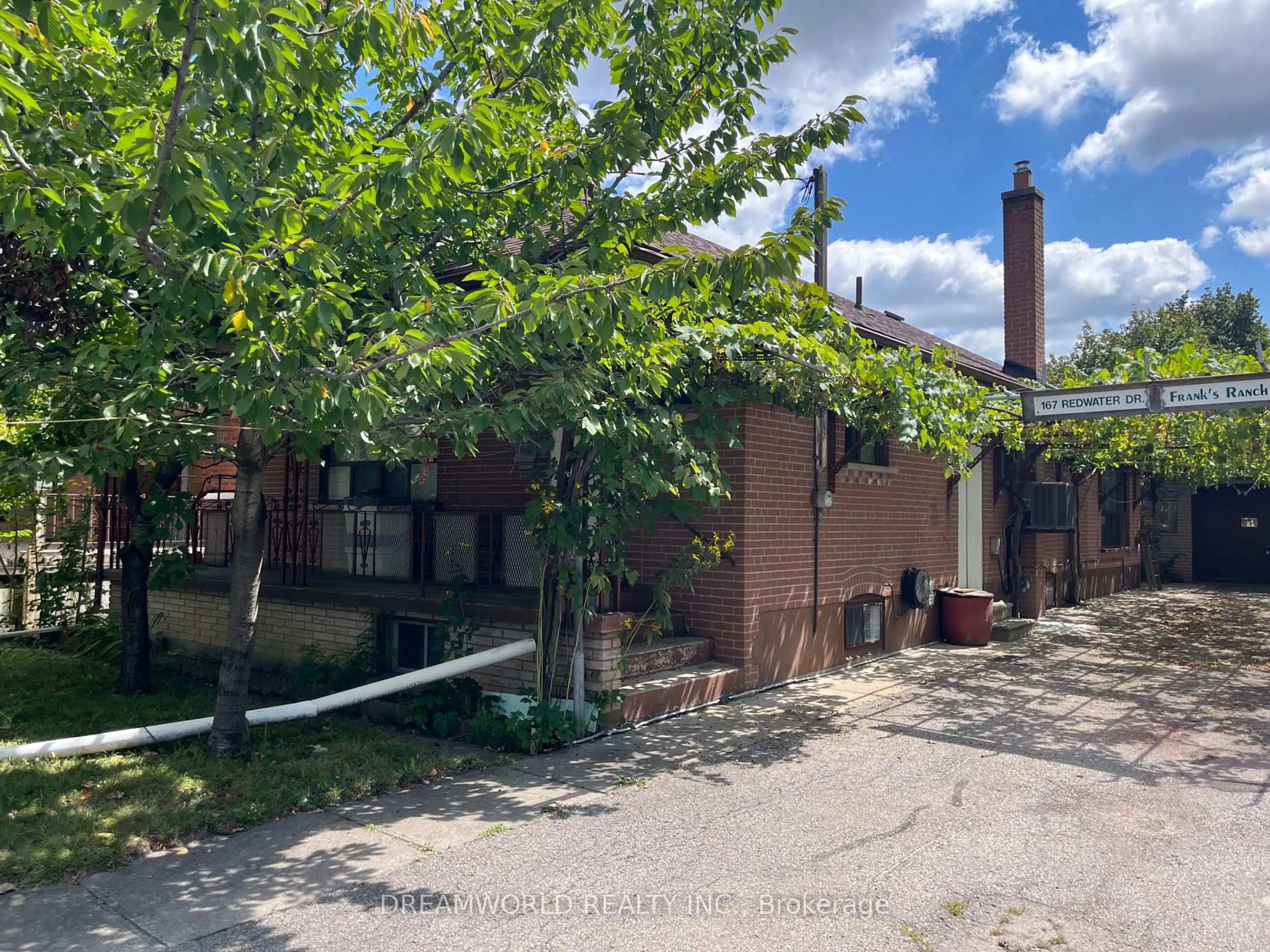 A pic from outside/outdoor area/front of a property/back of a property/a pic from drone, street for 167 Redwater Dr, Toronto Ontario M9W 2A5