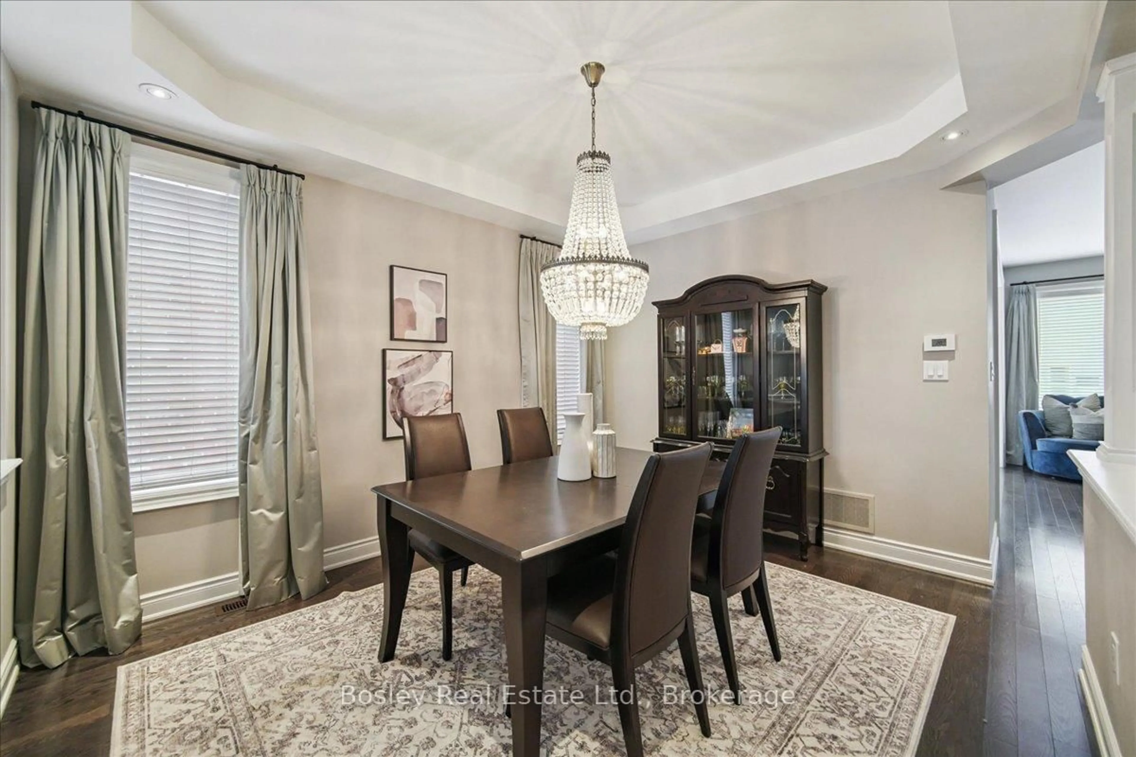 Dining room, unknown for 2343 Quetico Cres, Oakville Ontario L6M 0R5