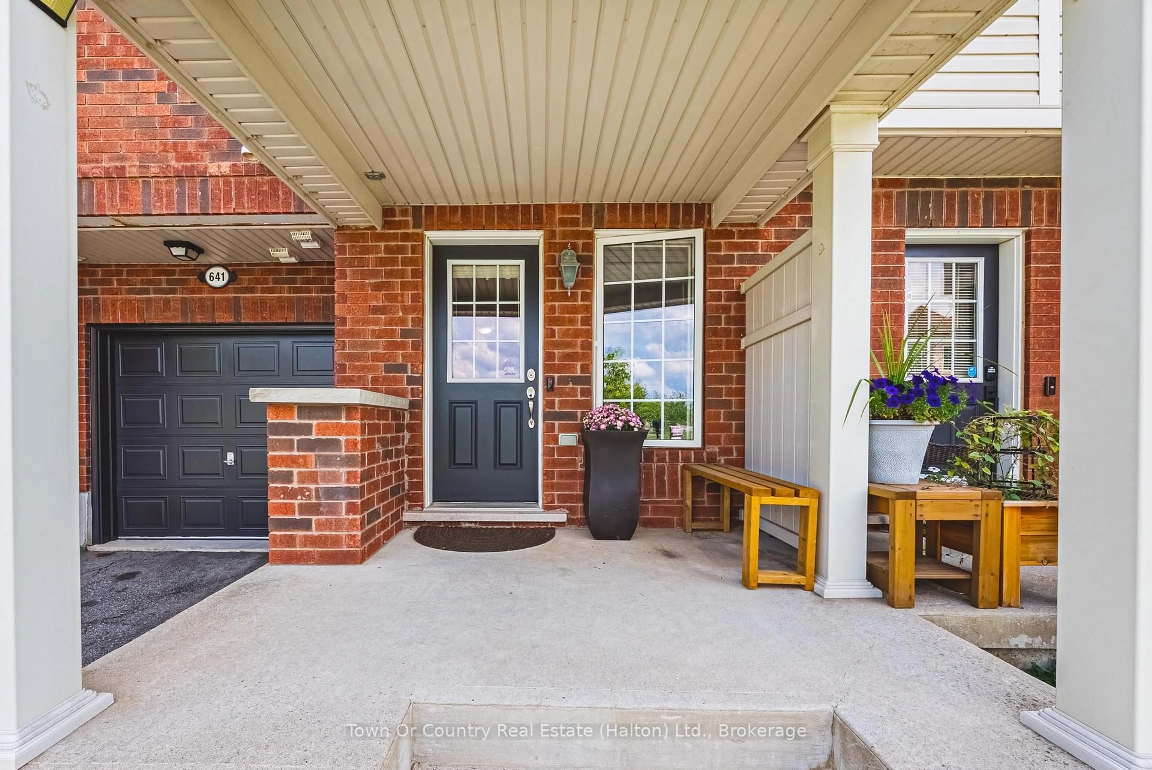 Unknown for 641 Speyer Circ, Milton Ontario L9T 0Y5