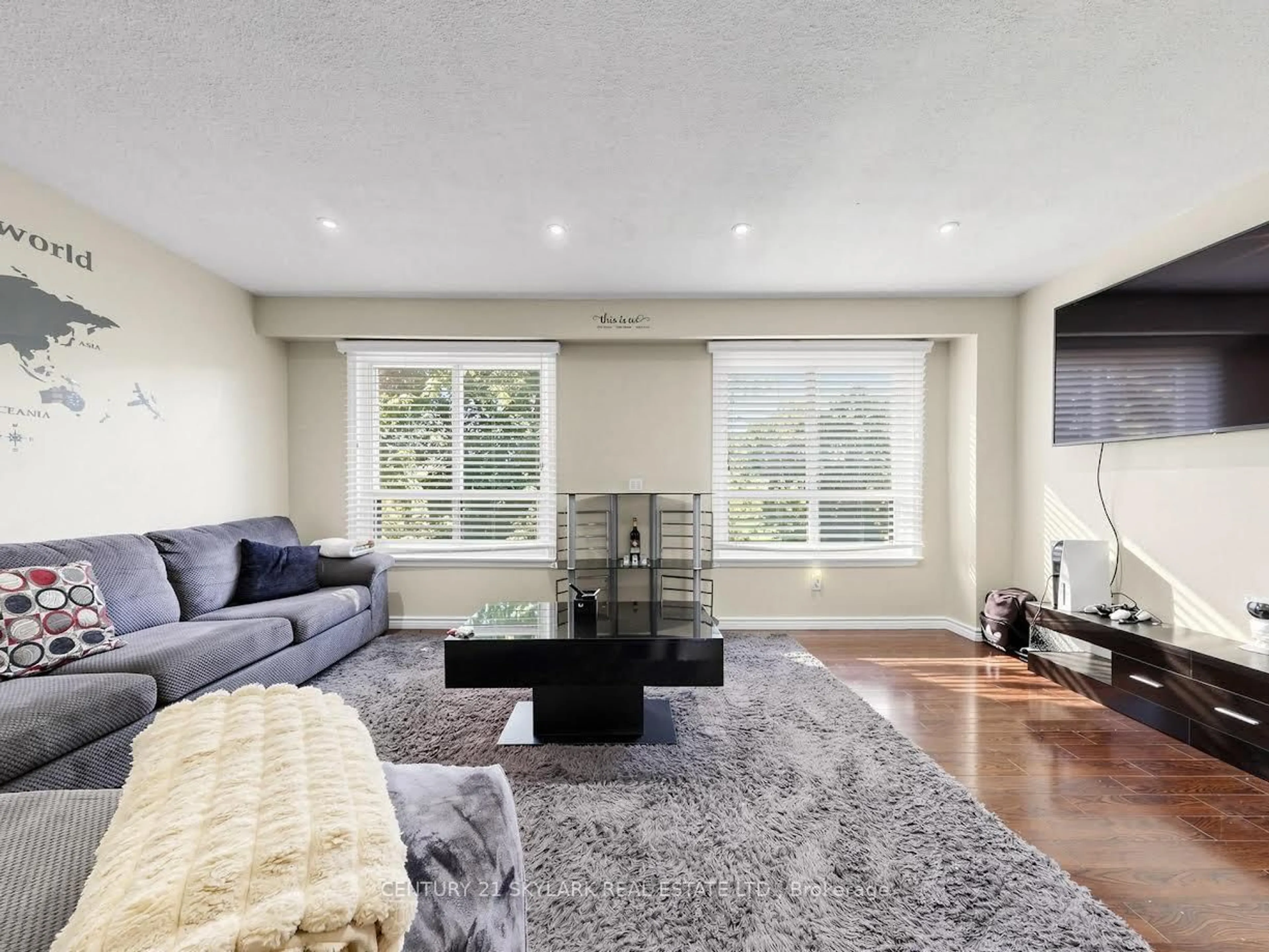Living room with furniture, unknown for 164 Moregate Cres, Brampton Ontario L6S 3K9