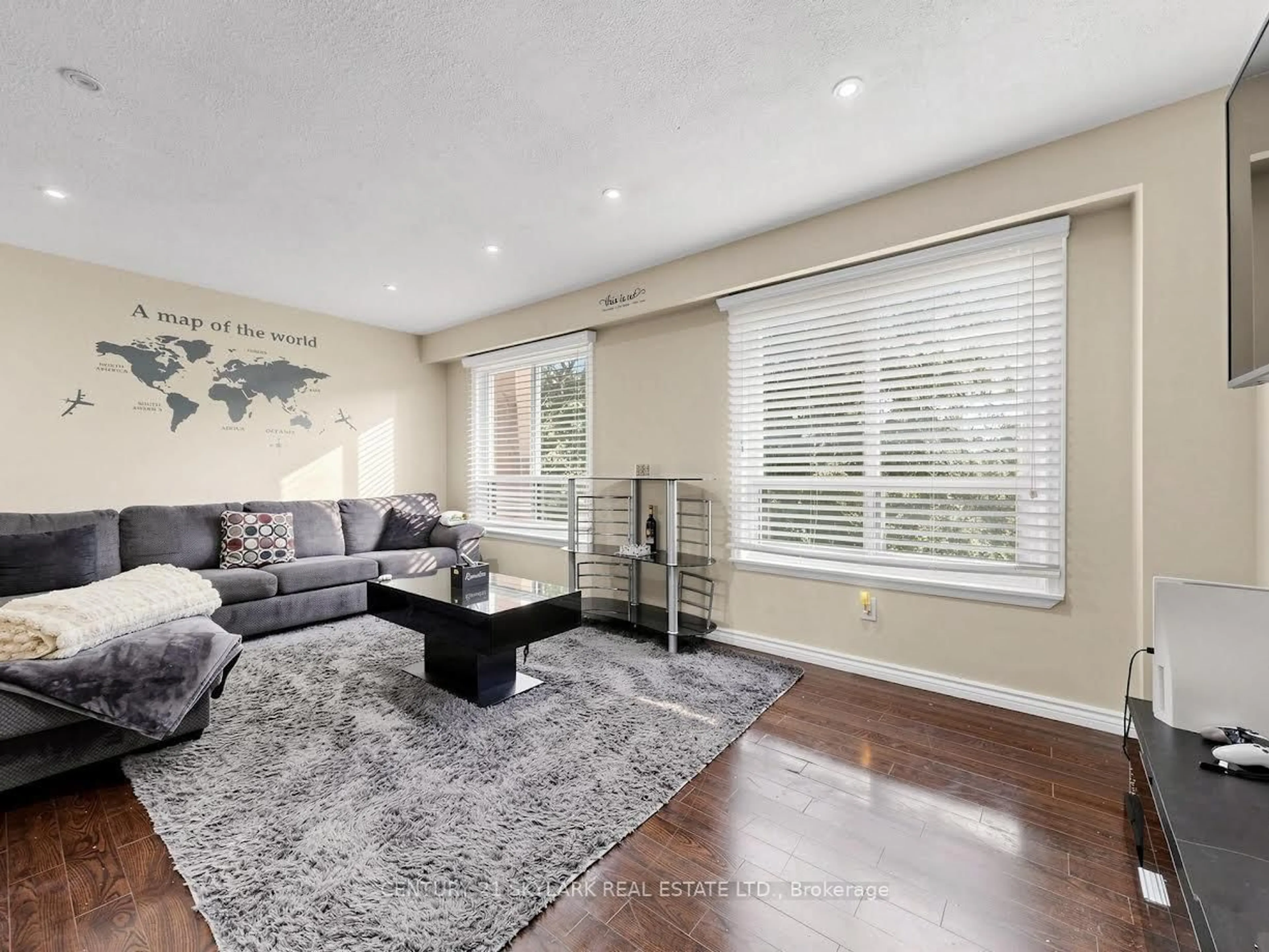 Living room with furniture, unknown for 164 Moregate Cres, Brampton Ontario L6S 3K9