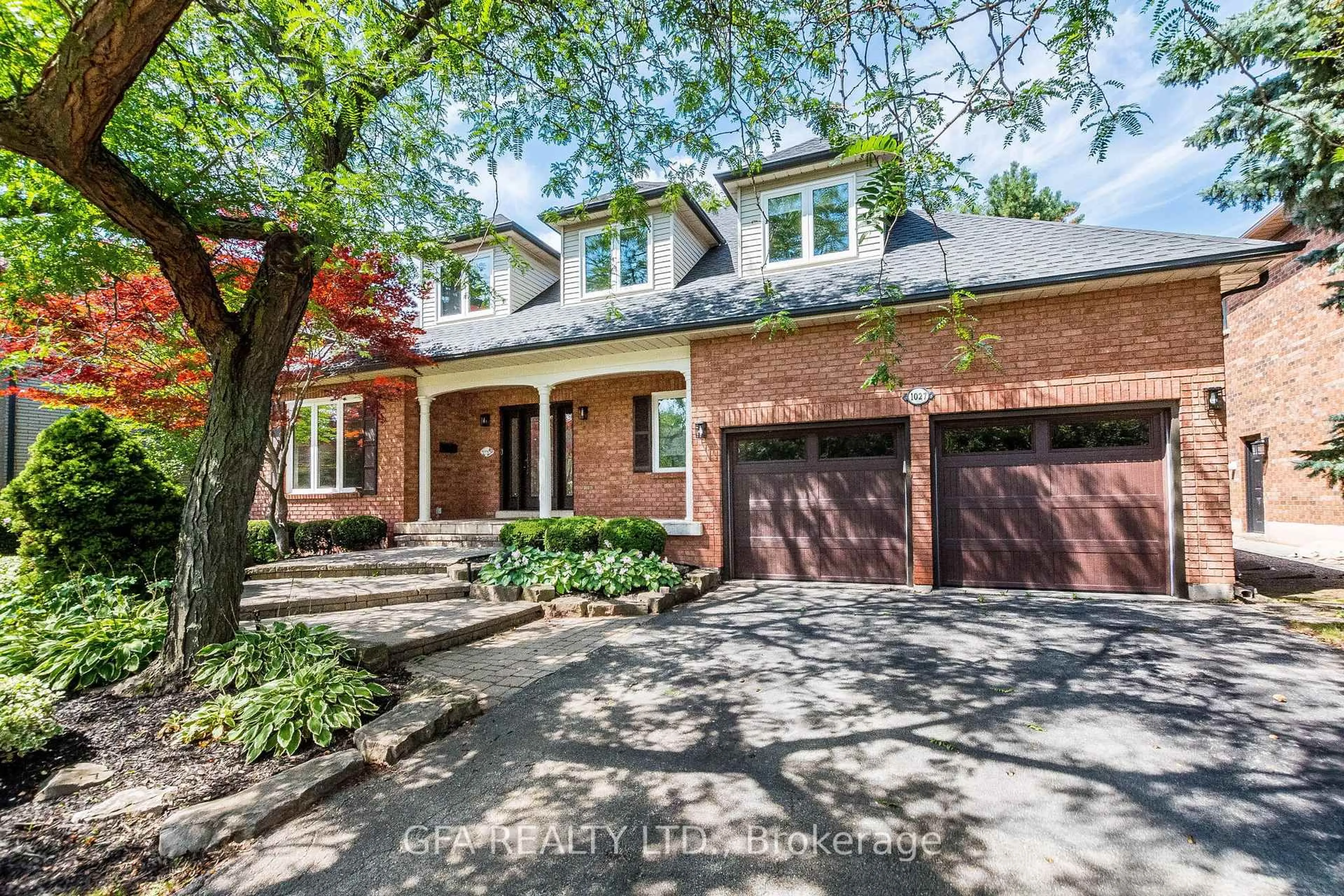 Home with brick exterior material, street for 1027 Masters Green, Oakville Ontario L6M 2N7