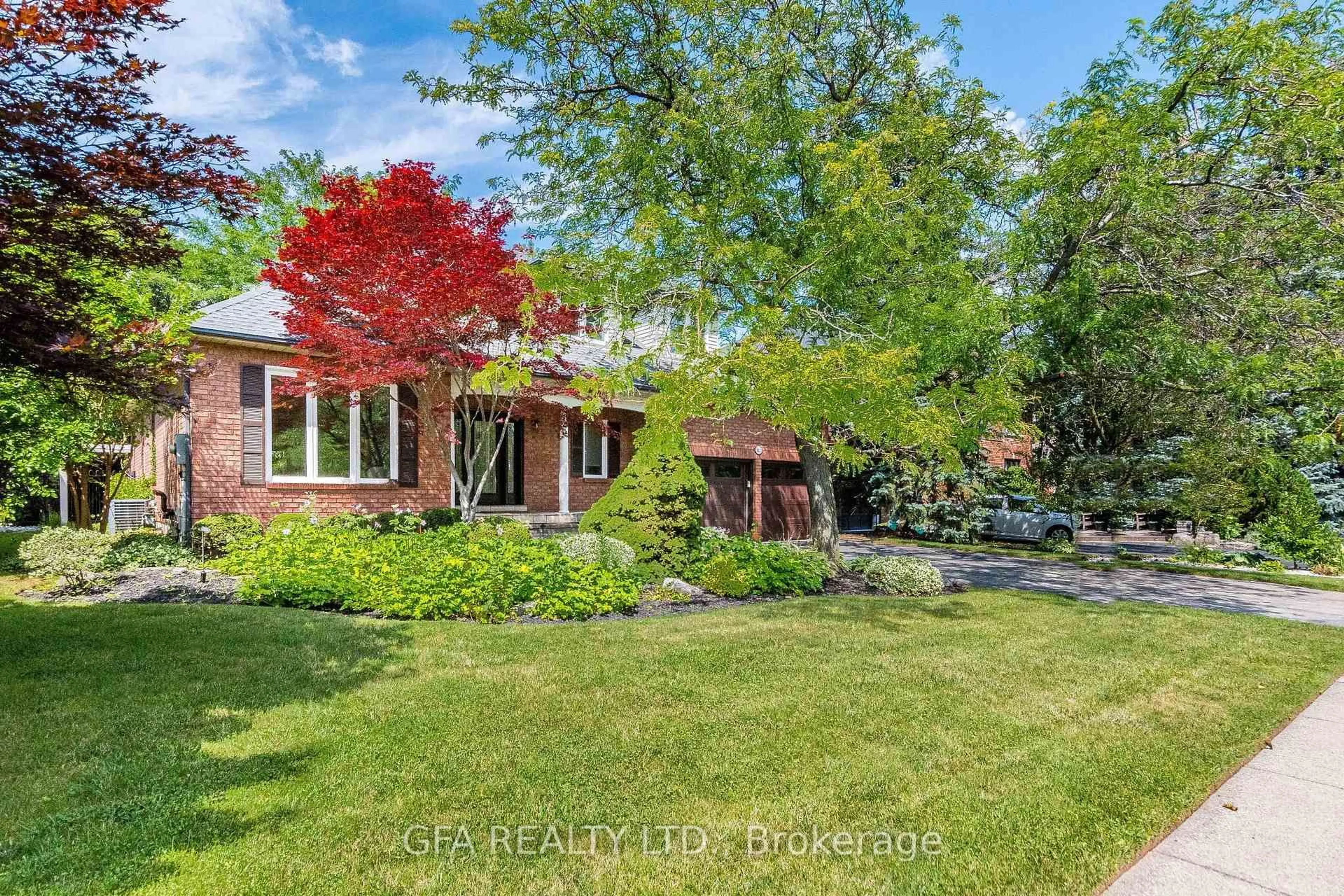 Home with brick exterior material, street for 1027 Masters Green, Oakville Ontario L6M 2N7