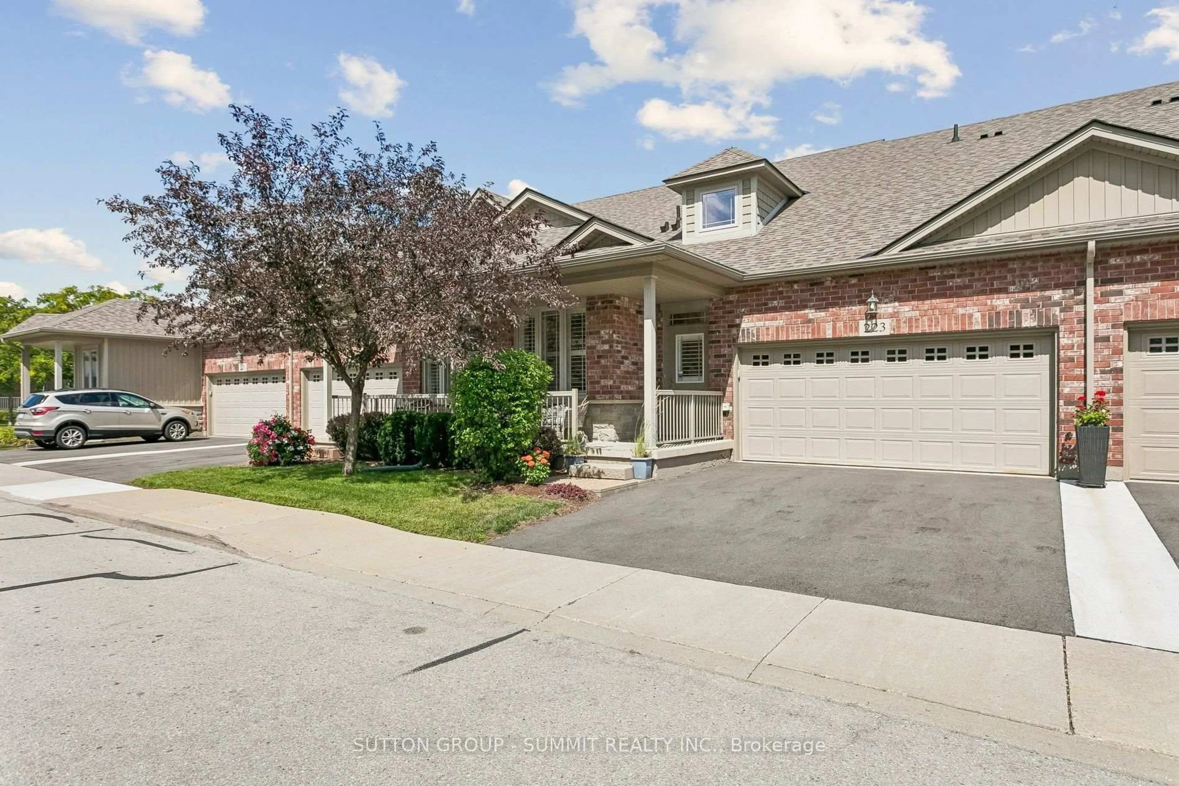 Unknown for 2120 Itabashi Way #223, Burlington Ontario L7M 0V3