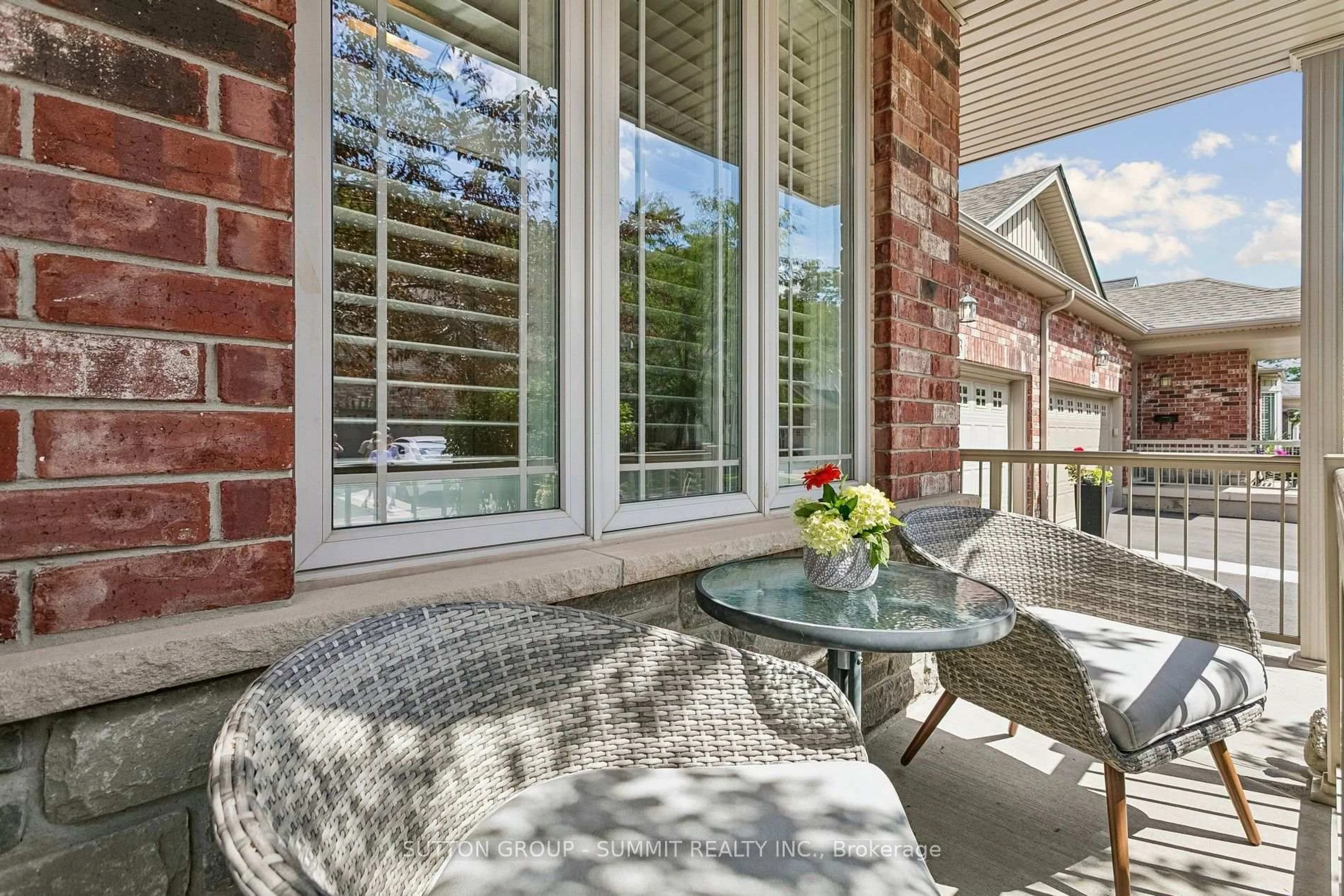 Patio, street for 2120 Itabashi Way #223, Burlington Ontario L7M 0V3