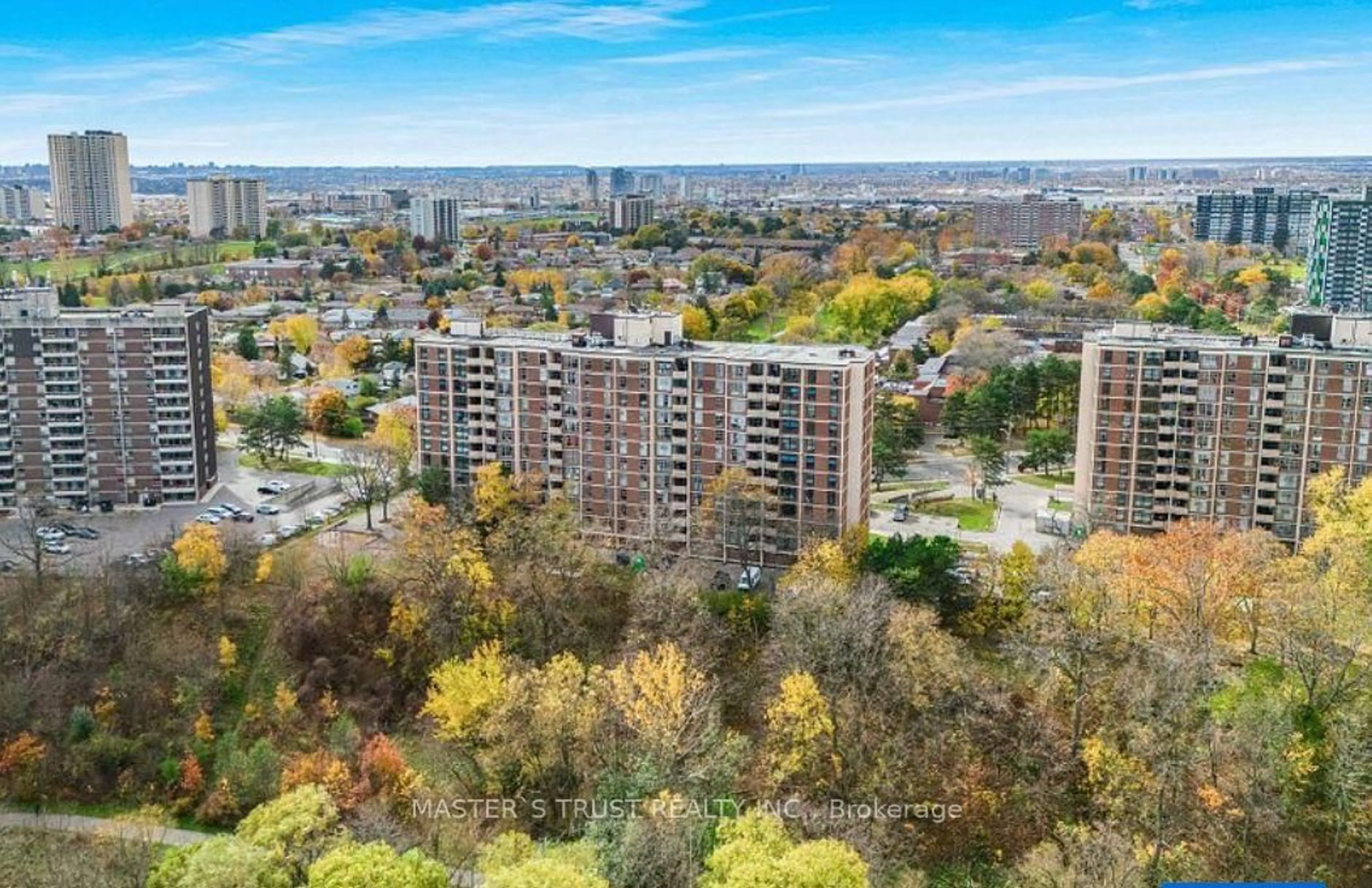 A pic from outside/outdoor area/front of a property/back of a property/a pic from drone, city buildings view from balcony for 335 Driftwood Ave #707, Toronto Ontario M3N 2P3