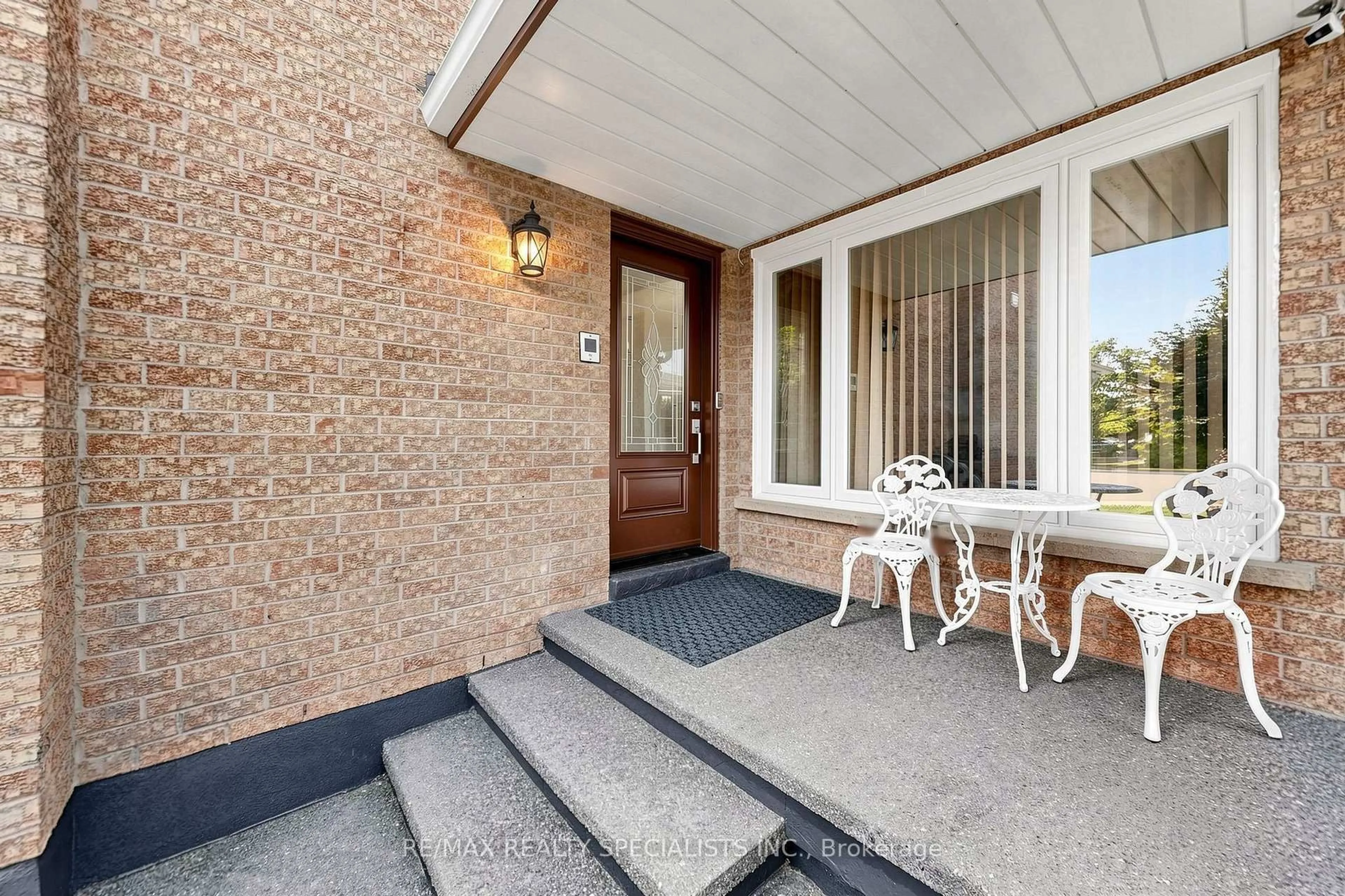 Unknown for 776 Savoy Cres, Mississauga Ontario L5R 3C3