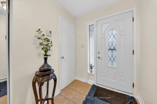 38 John Cabot Way #70, Toronto 5