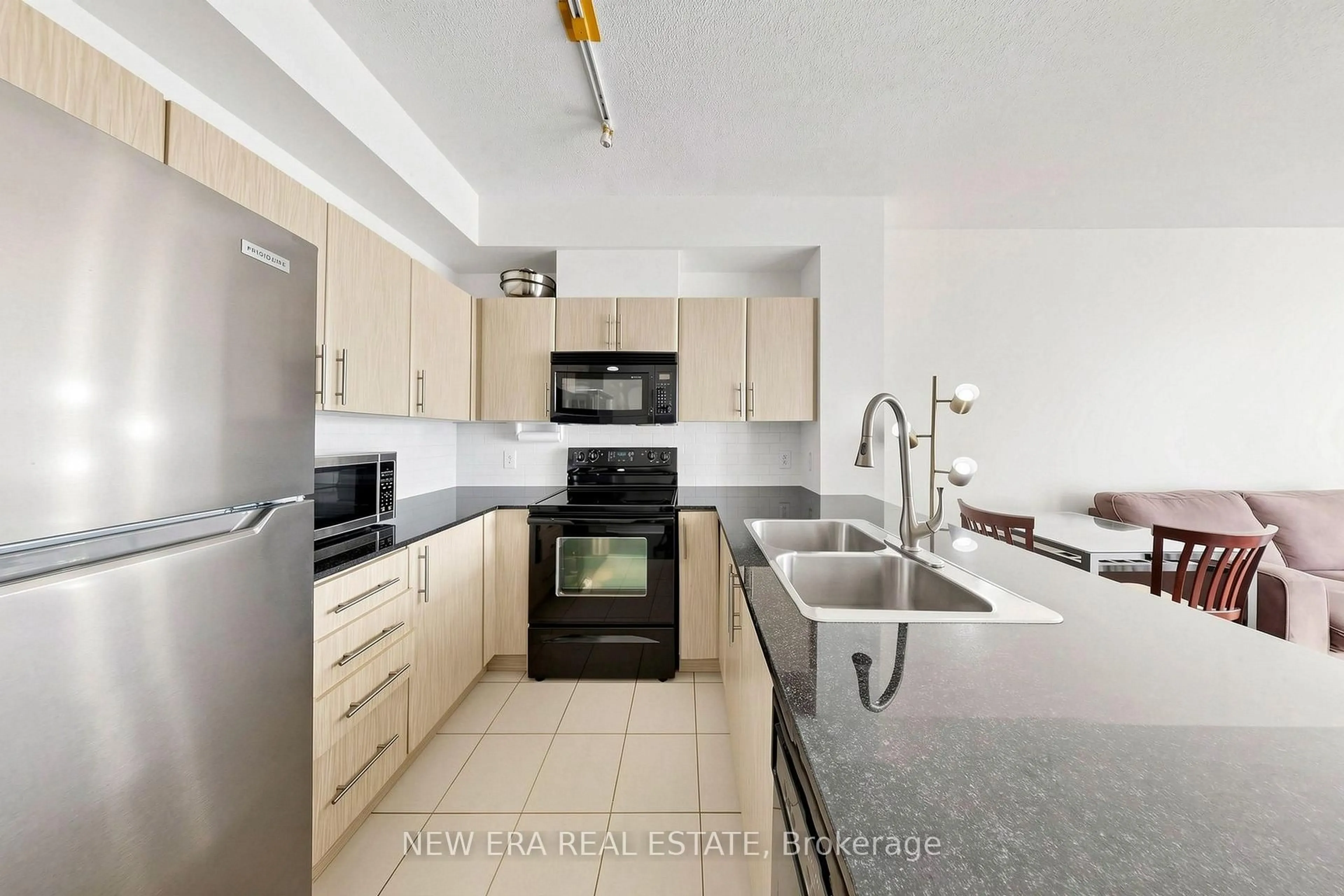 Unknown for 3515 Kariya Dr #2810, Mississauga Ontario L5B 0C1