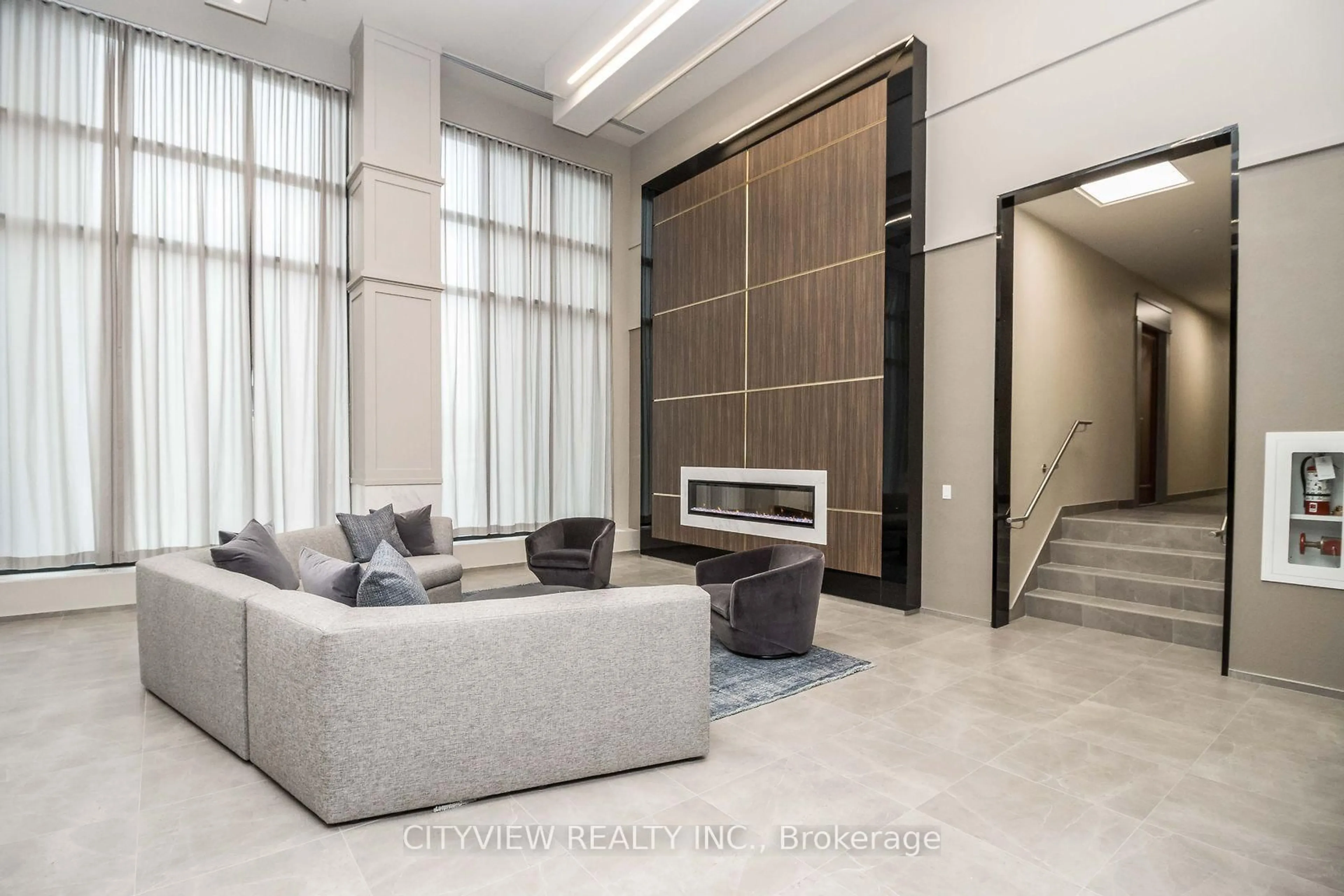Indoor foyer for 4055 Parkside Village Dr #1818, Mississauga Ontario L5B 0K8