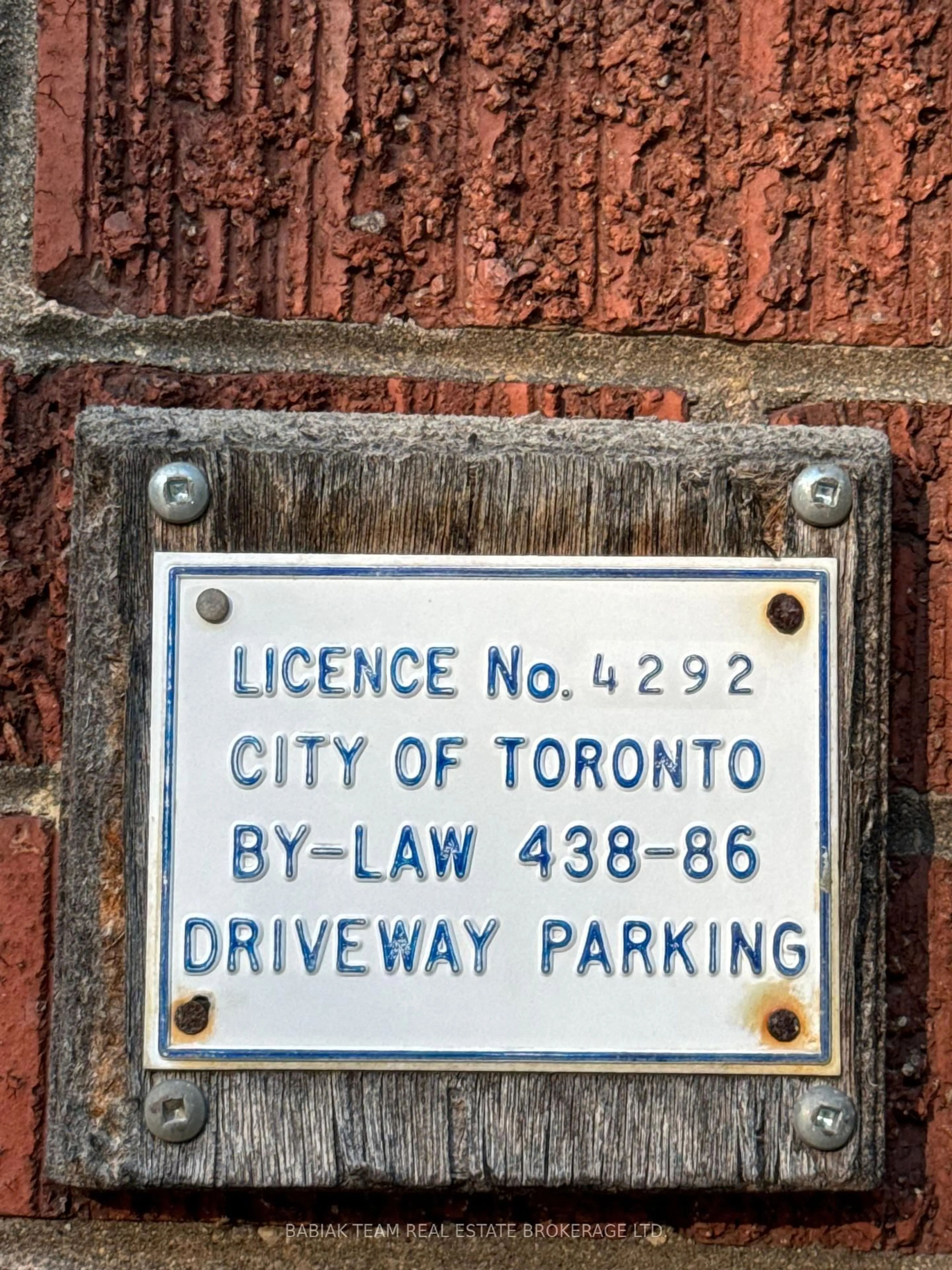 Parking for 403 Durie St, Toronto Ontario M6S 3G5