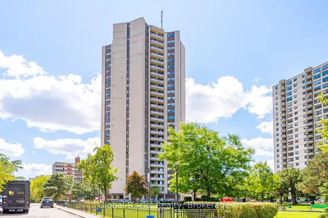 380 Dixon Rd #1904, Toronto 3