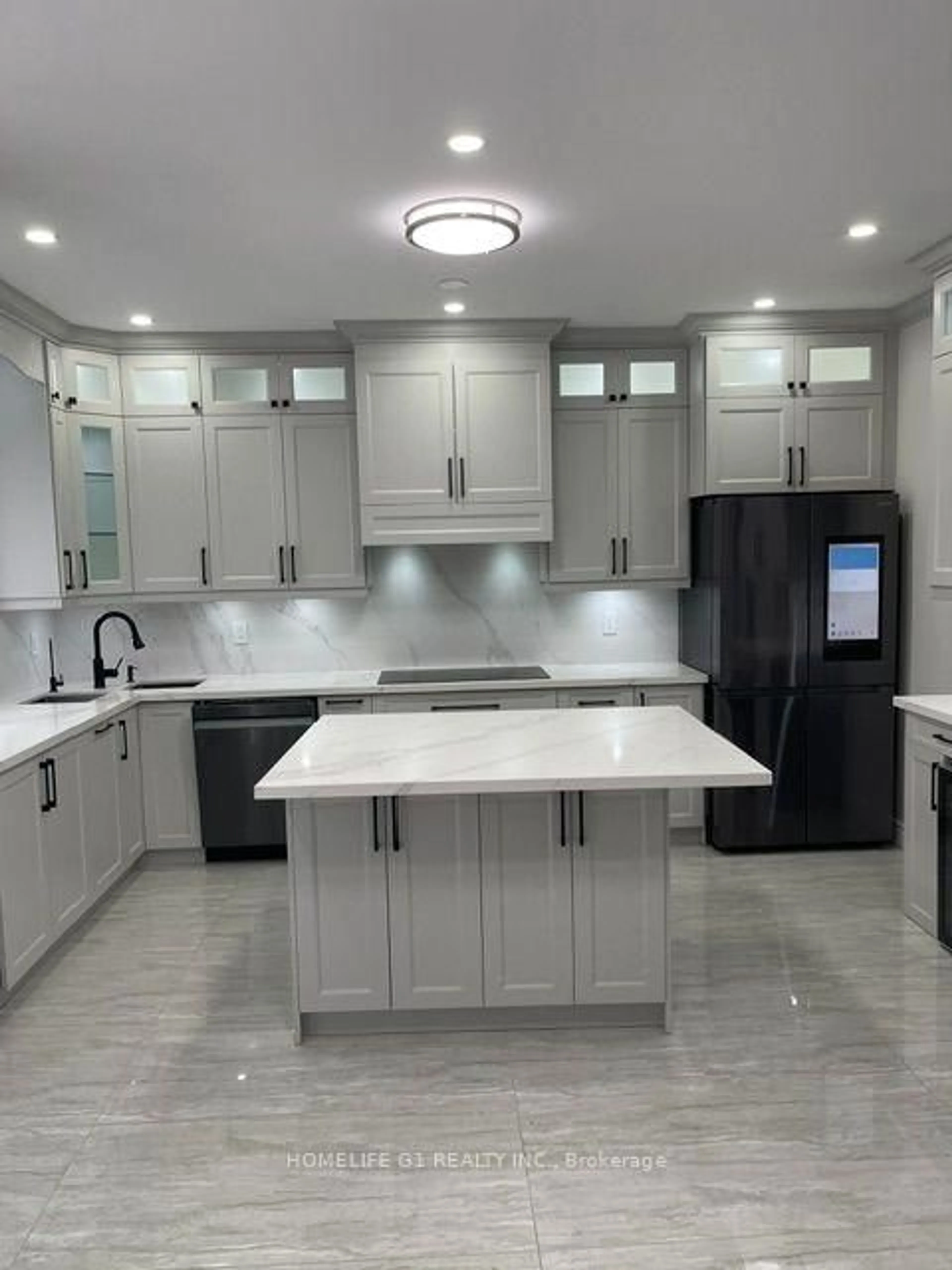 Contemporary kitchen, ceramic/tile floor for 11 Kistler St, Brampton Ontario L6R 0P7