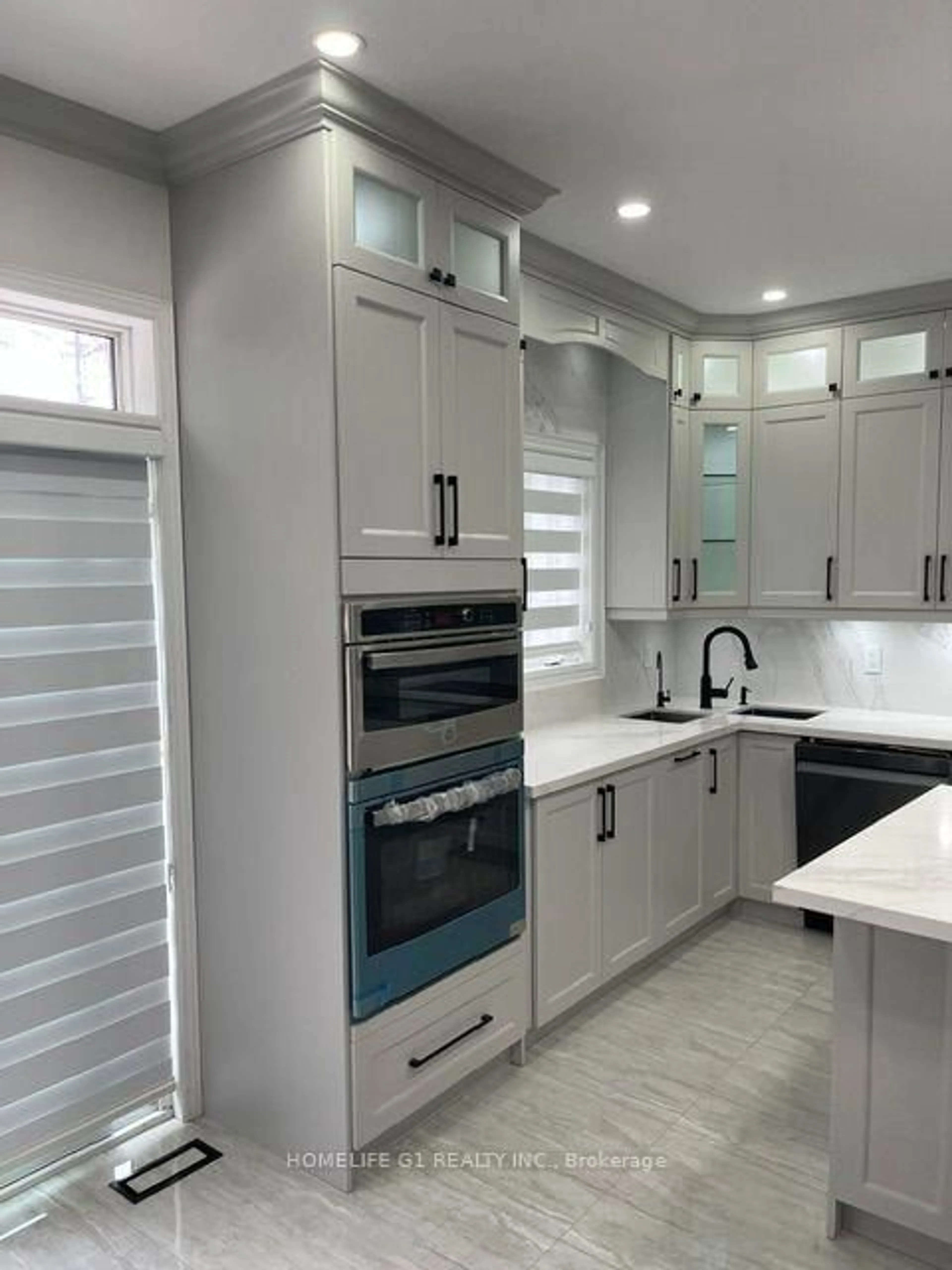 Contemporary kitchen, ceramic/tile floor for 11 Kistler St, Brampton Ontario L6R 0P7