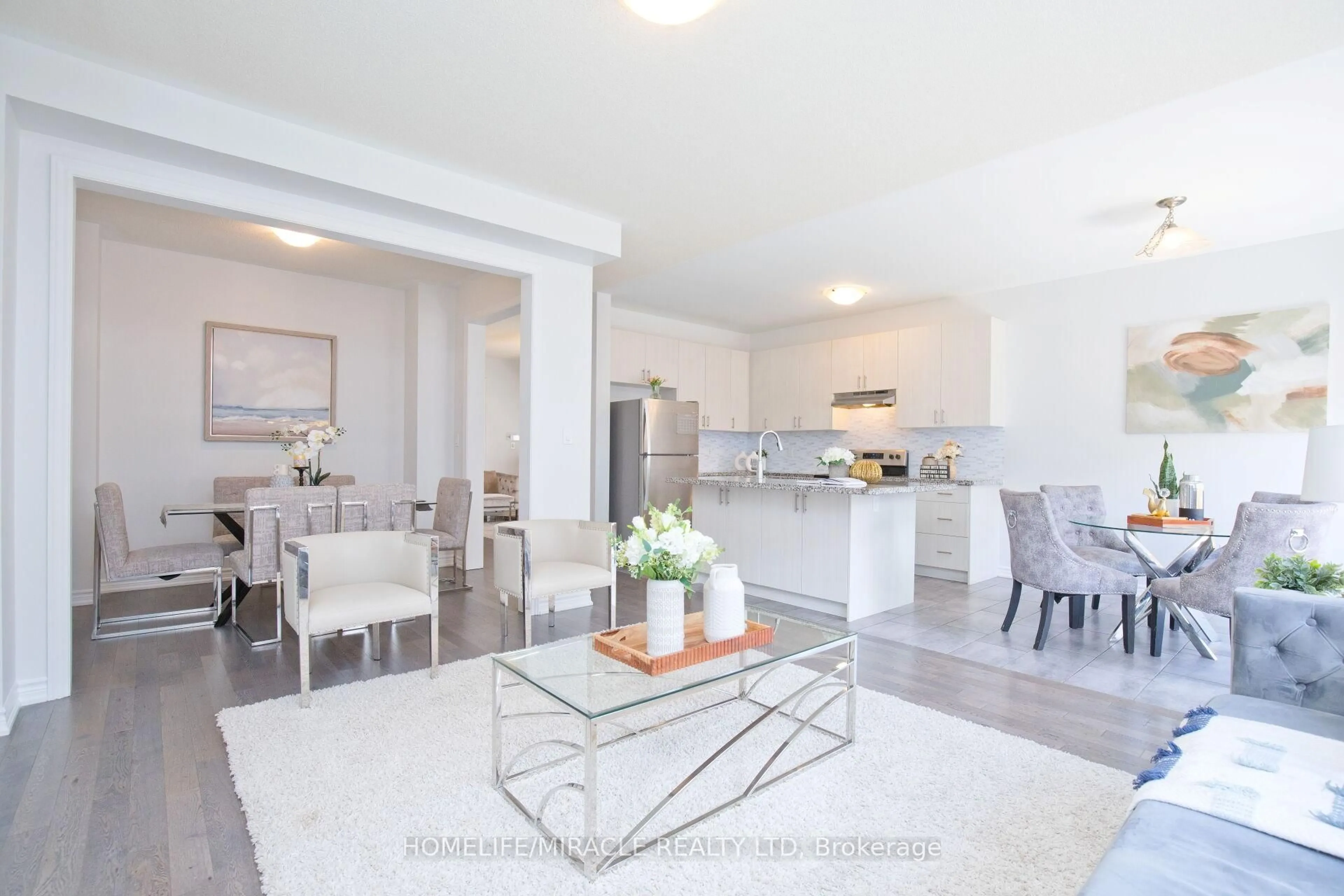 Open concept kitchen, ceramic/tile floor for 23 Pattulo Dr, Caledon Ontario L7C 4L1