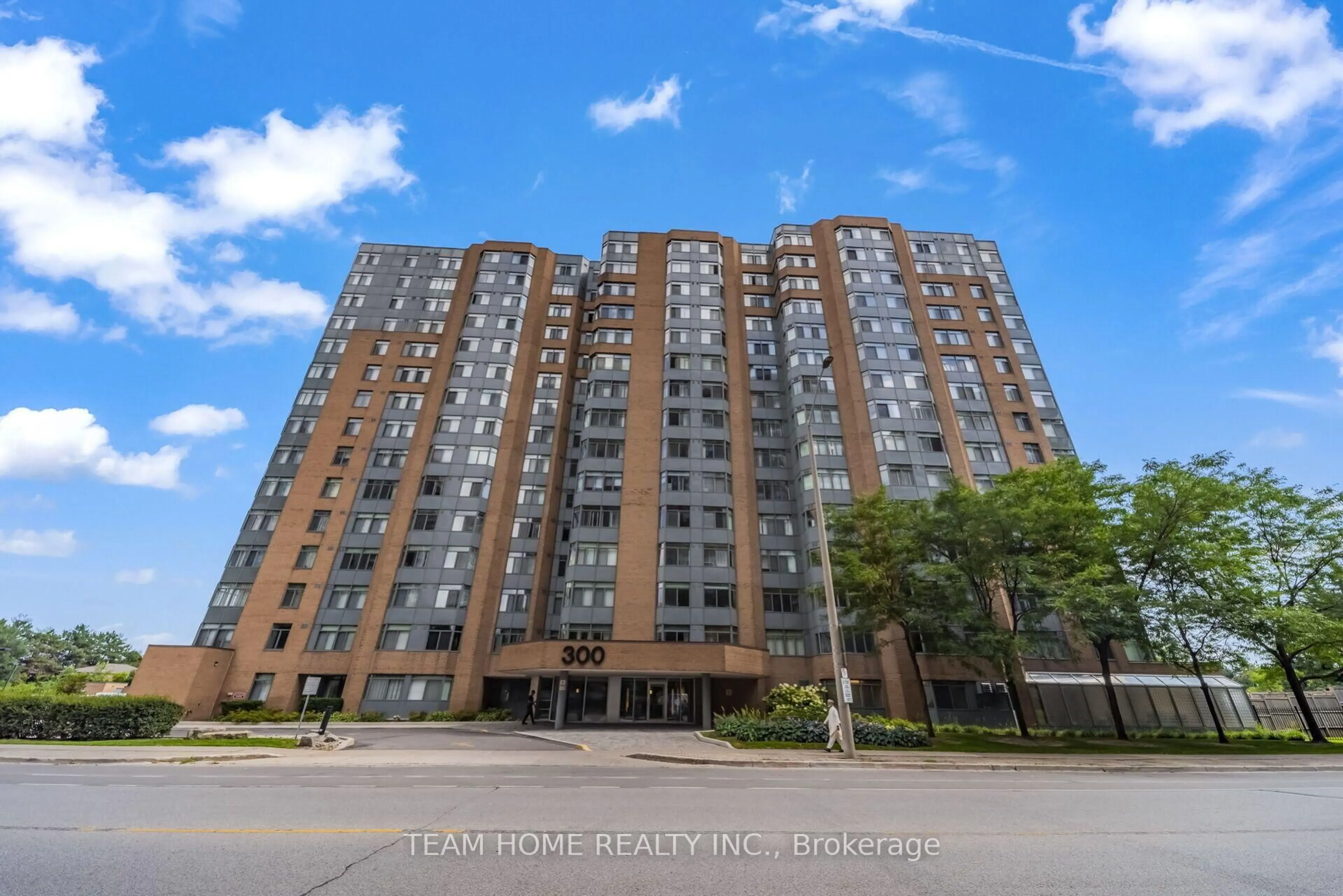 Unknown for 300 Webb Dr #604, Mississauga Ontario L5B 3W3