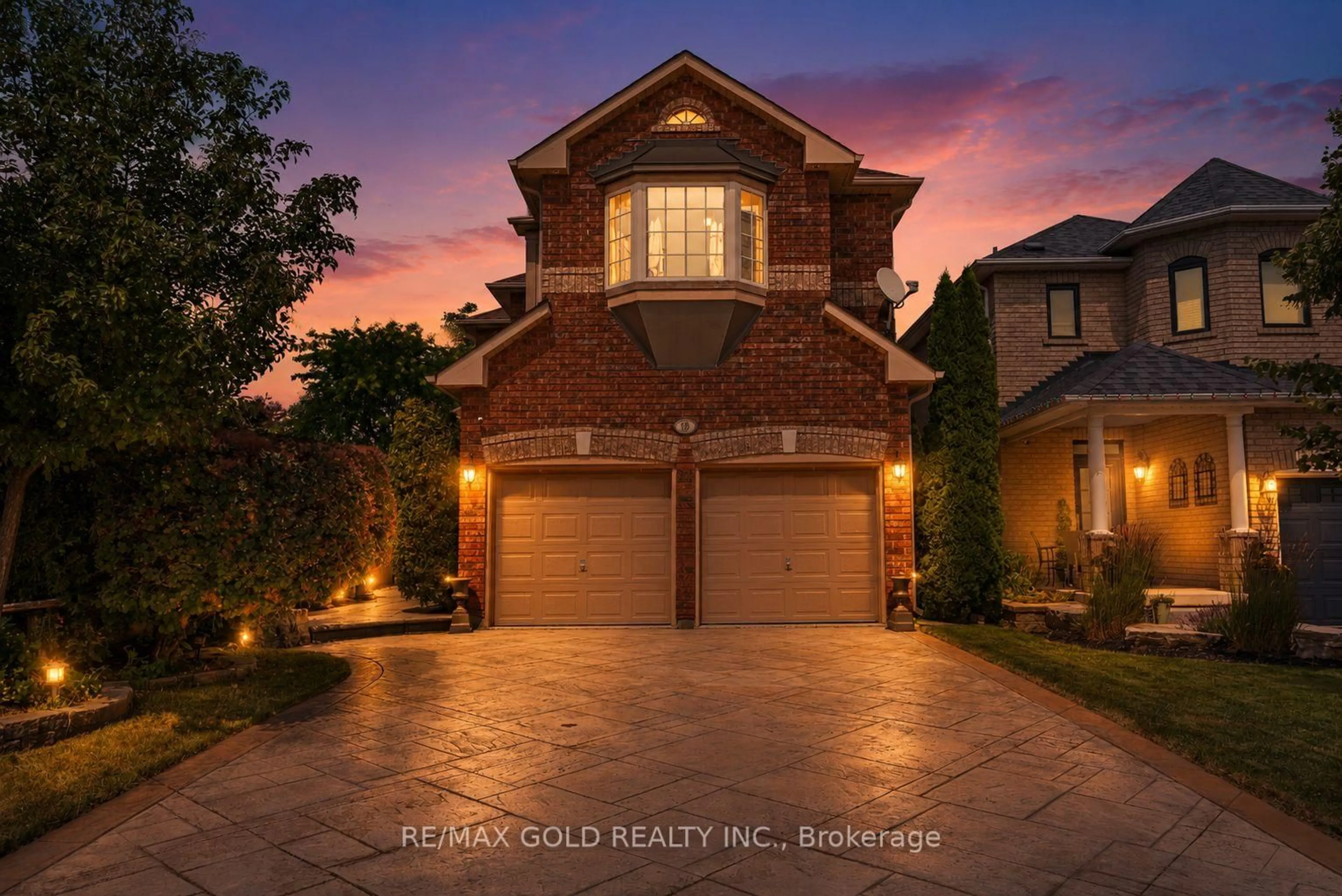 Home with brick exterior material, street for 18 Sundridge St, Brampton Ontario L7A 1L3
