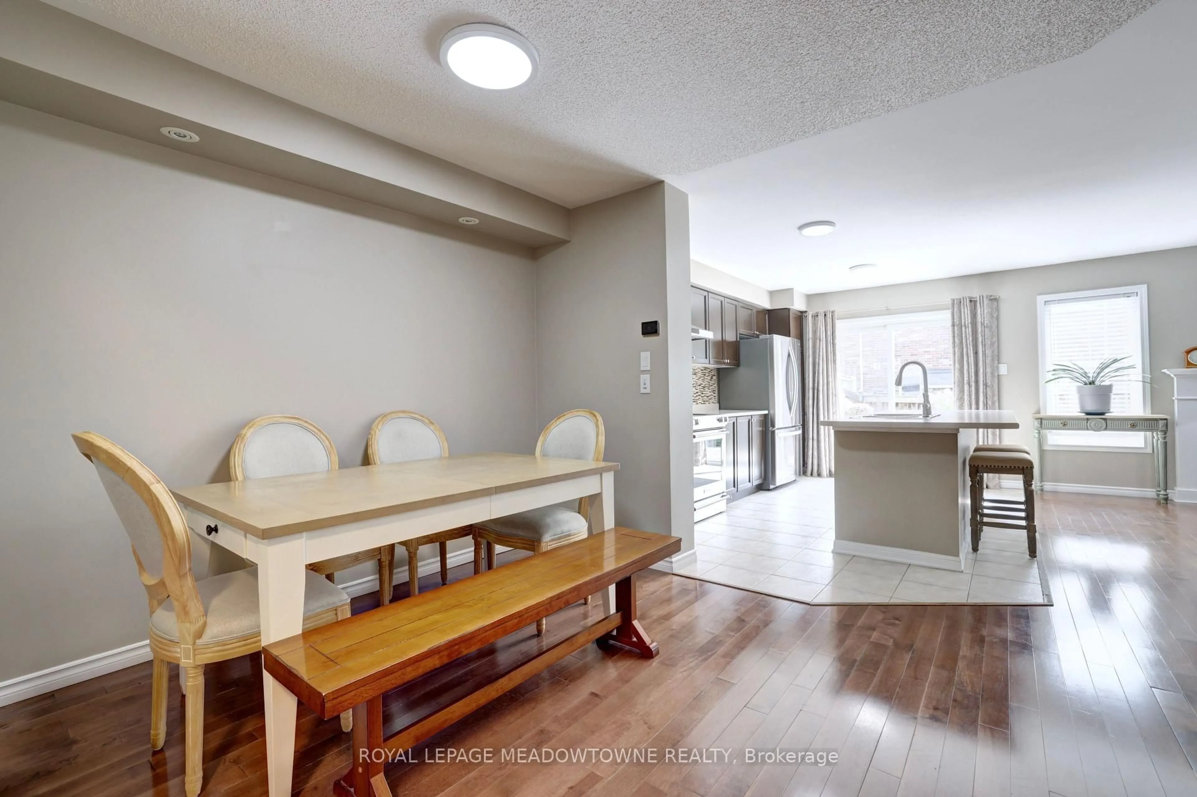 Open concept kitchen, unknown for 601 Cargill Path, Milton Ontario L9T 7R6