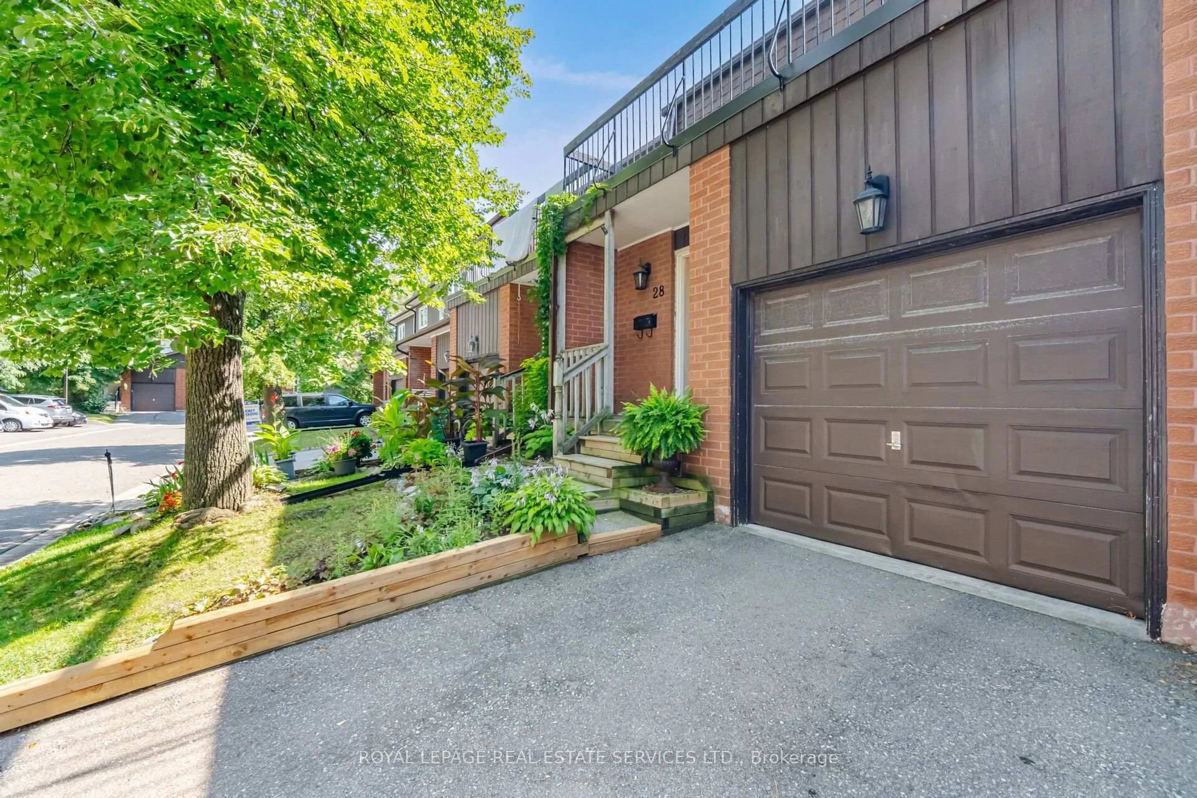 Unknown for 750 Burnhamthorpe Rd #28, Mississauga Ontario L4Y 2X3