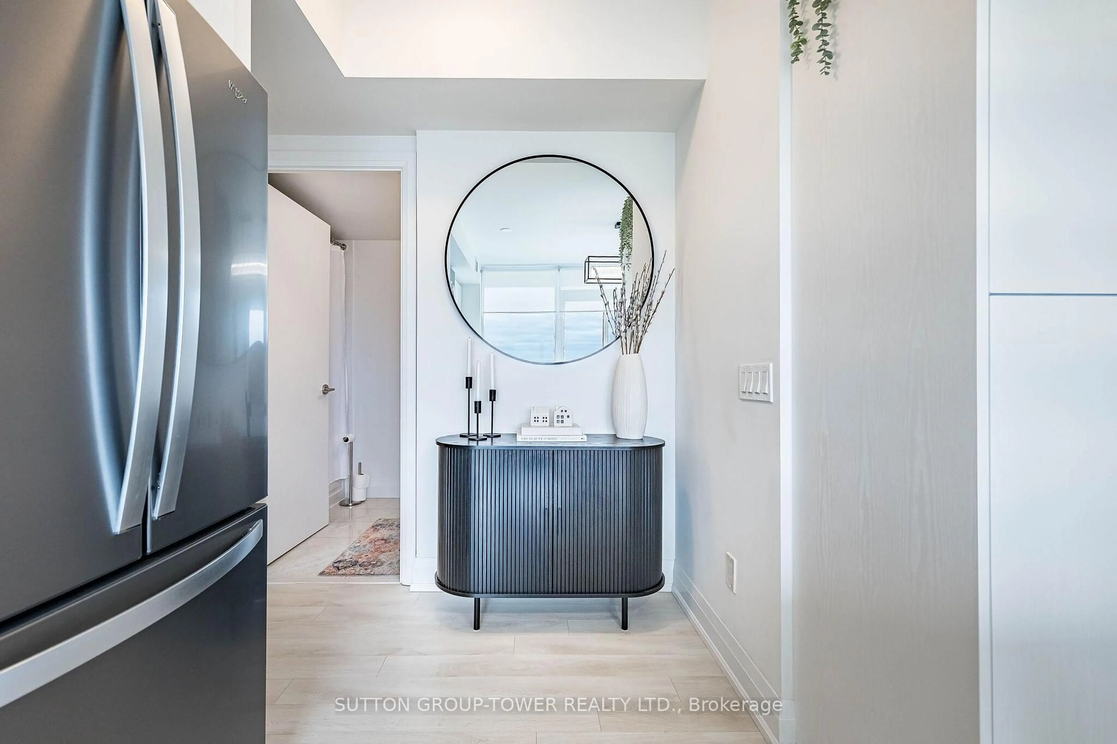 Contemporary bathroom, ceramic/tile floor for 1461 Lawrence Ave #609, Toronto Ontario M6L 0A6
