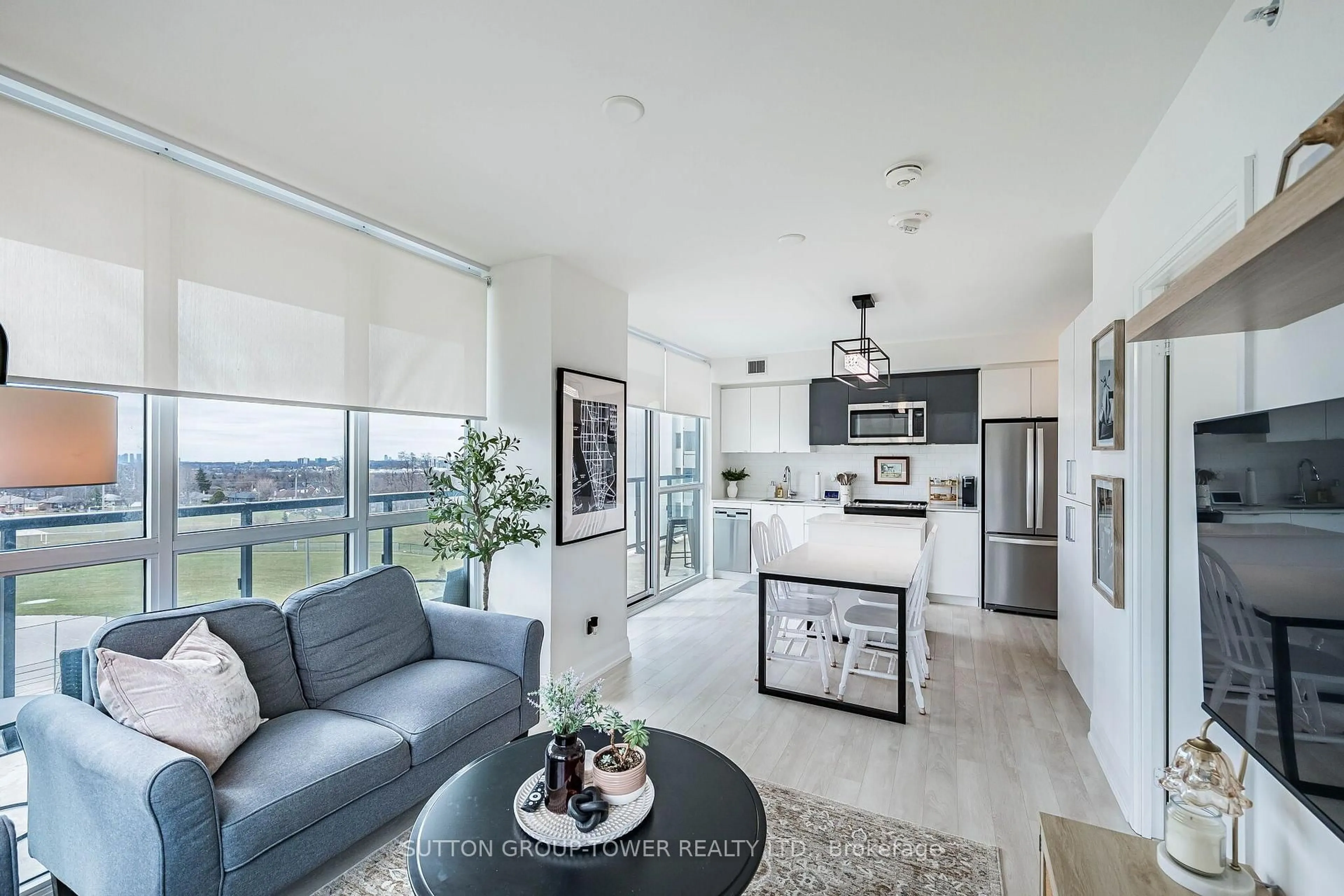 Open concept kitchen, ceramic/tile floor for 1461 Lawrence Ave #609, Toronto Ontario M6L 0A6