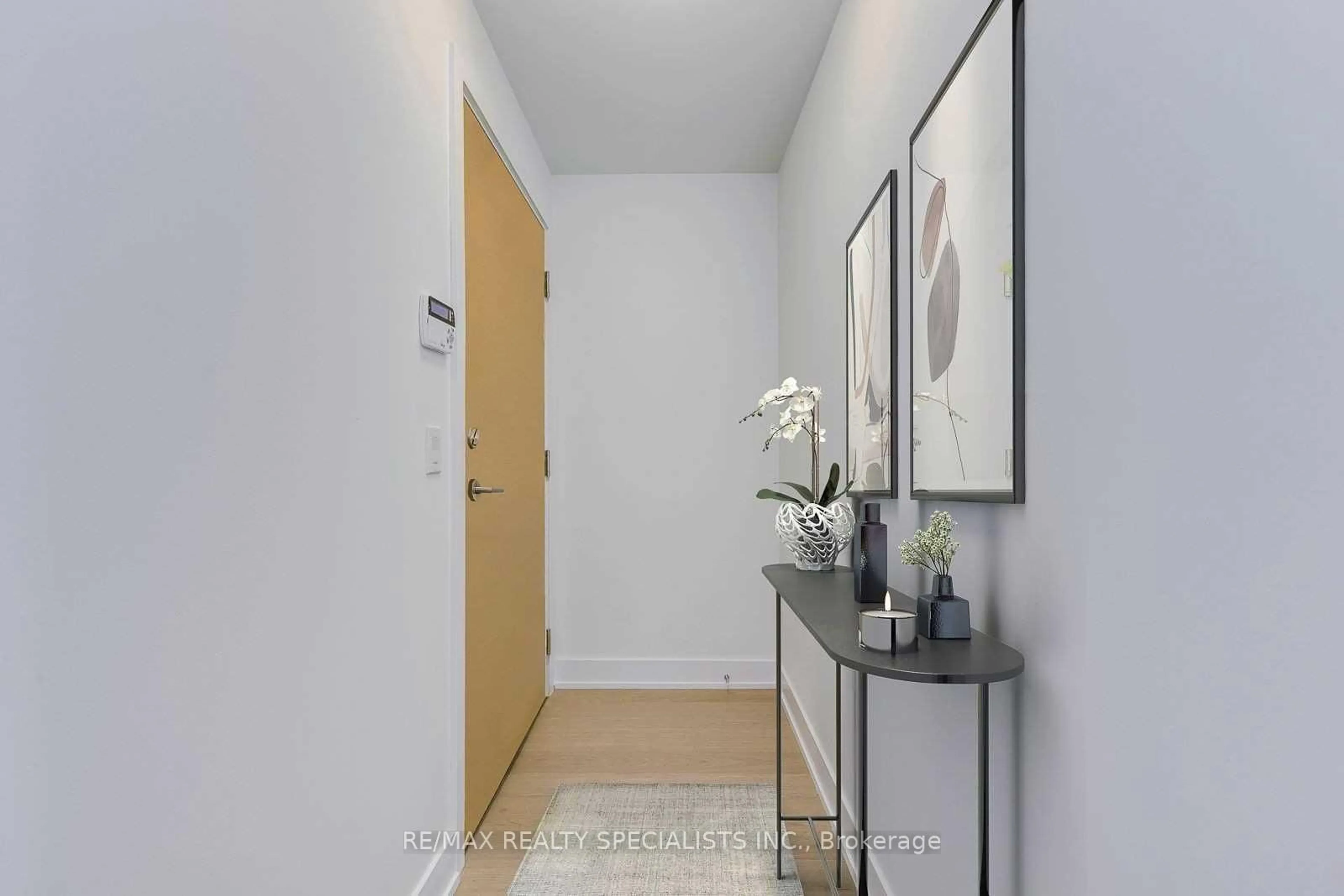 Indoor entryway for 20 Shore Breeze Dr #321, Toronto Ontario M8V 0C7