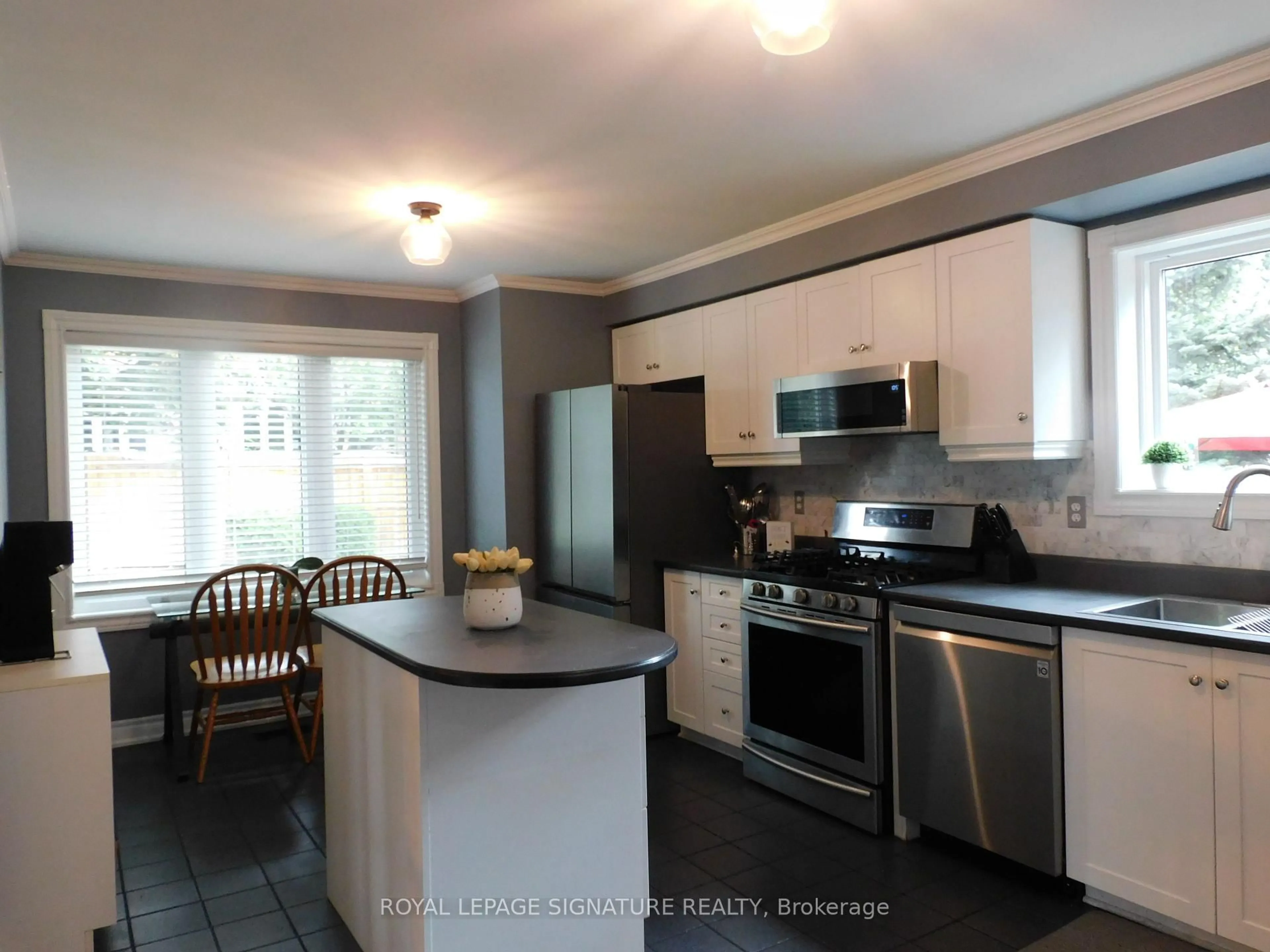 Open concept kitchen, unknown for 5865 Dalebrook Cres #57B, Mississauga Ontario L5M 5X1