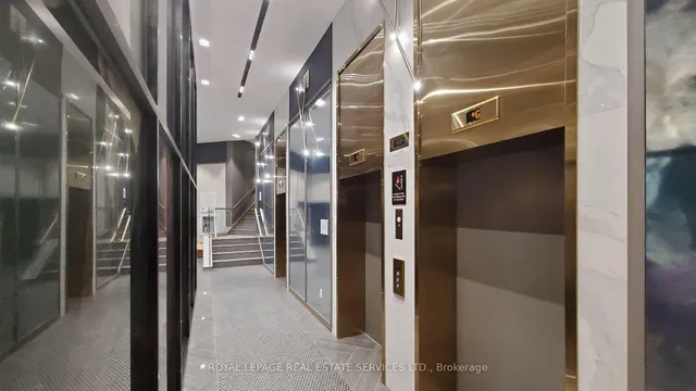 405 Dundas St #431, Oakville 4