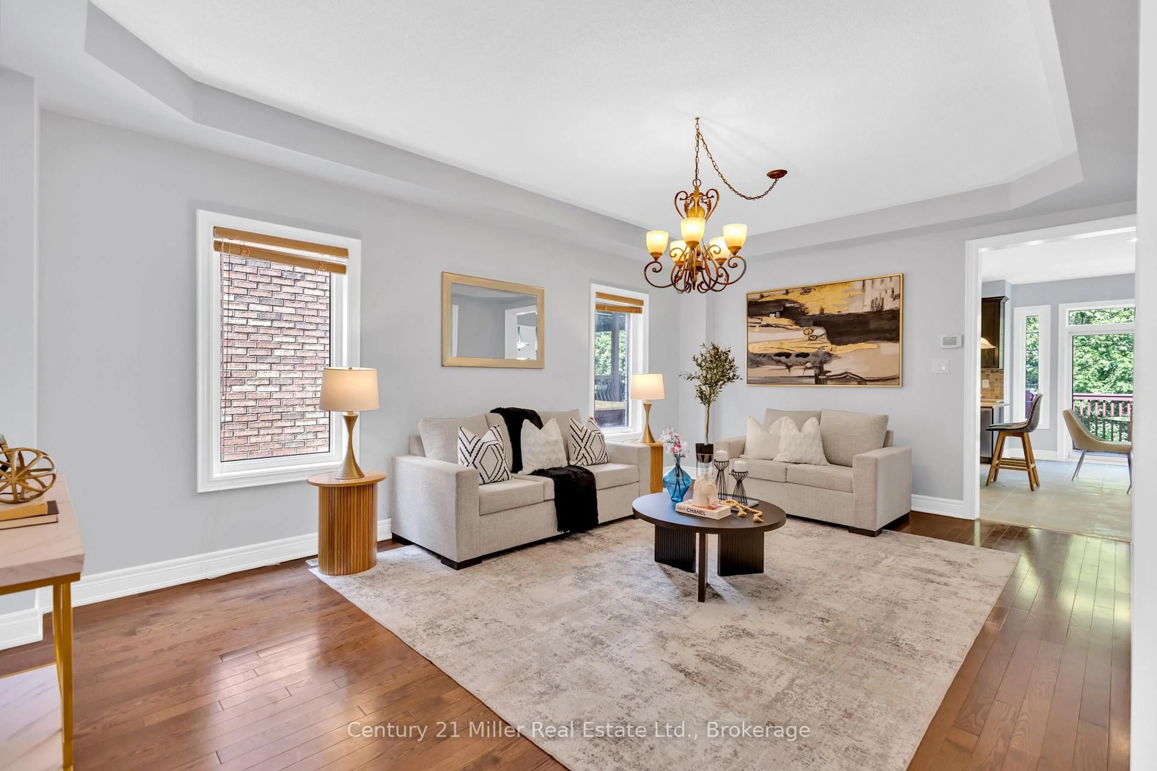 Living room with furniture, unknown for 2241 Adirondak Tr, Oakville Ontario L6M 4W4