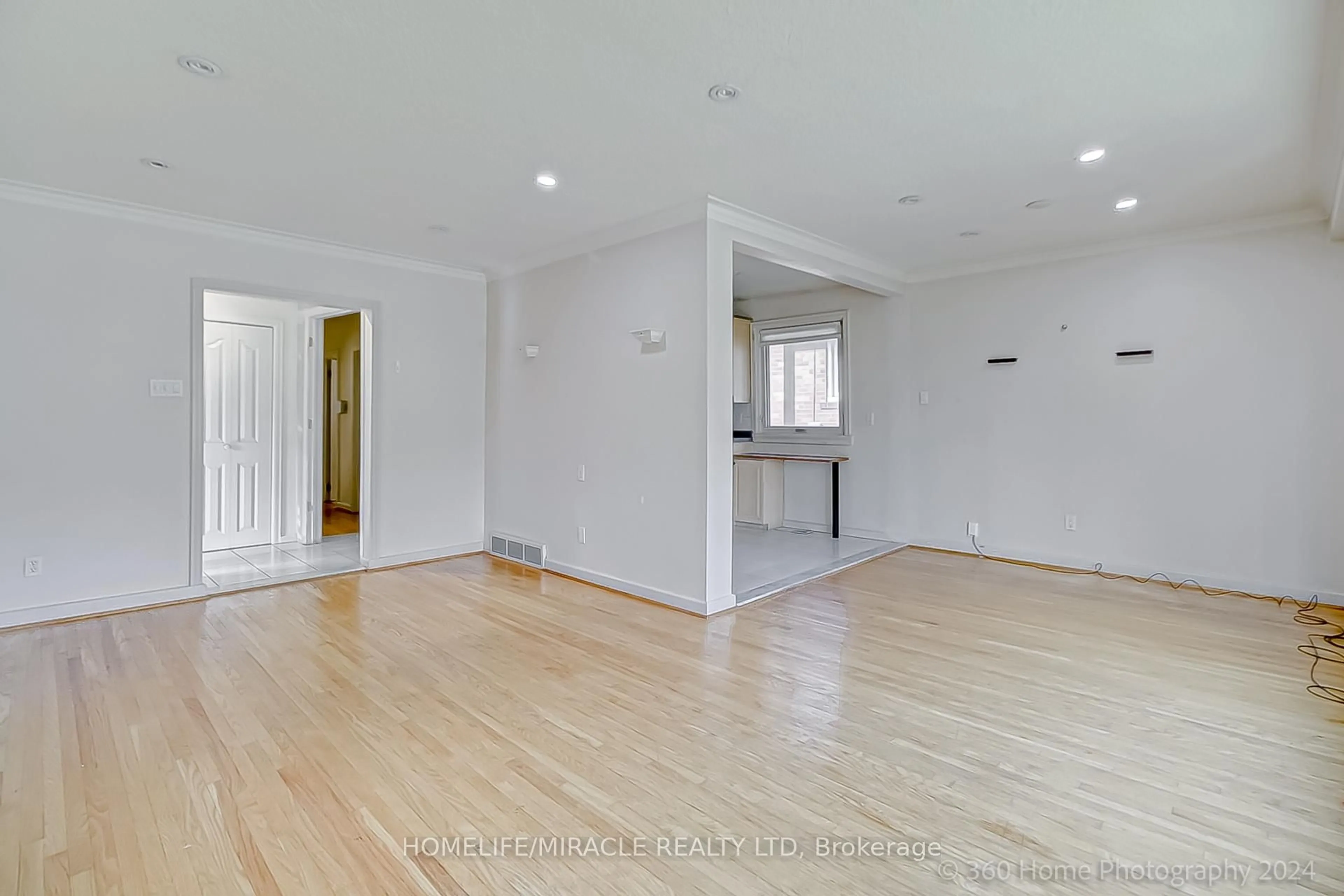 A pic of a room for 30 Fallowfield Rd, Toronto Ontario M9W 2W2